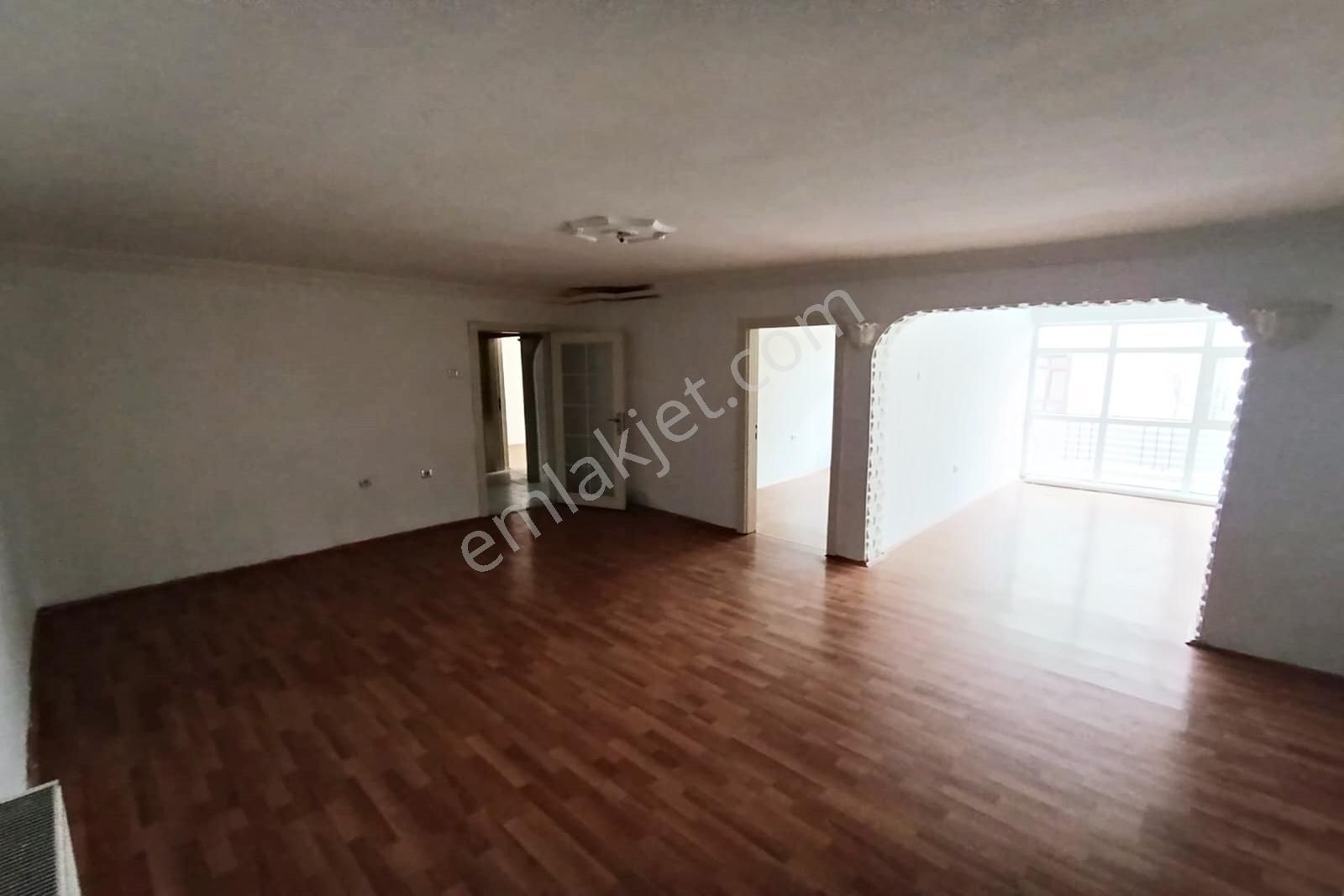 Ufuk Özdemir'den Şenlik Mah. Seheryeli Sok. 2+1 Satılık Daire - Görsel 6