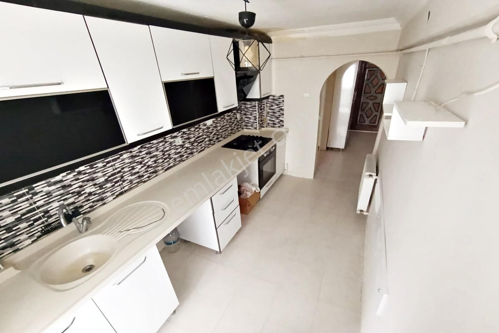 Ufuk Özdemir'den Şenlik Mah. Seheryeli Sok. 2+1 Satılık Daire