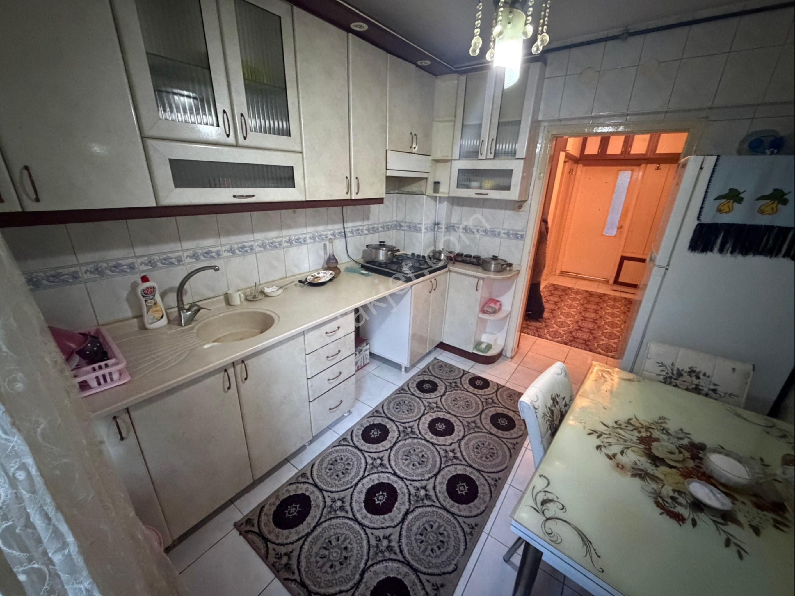 A L C Den G.o.p. Mah. Merkezi Konumda Salon Bağımsız 2+1 Daire