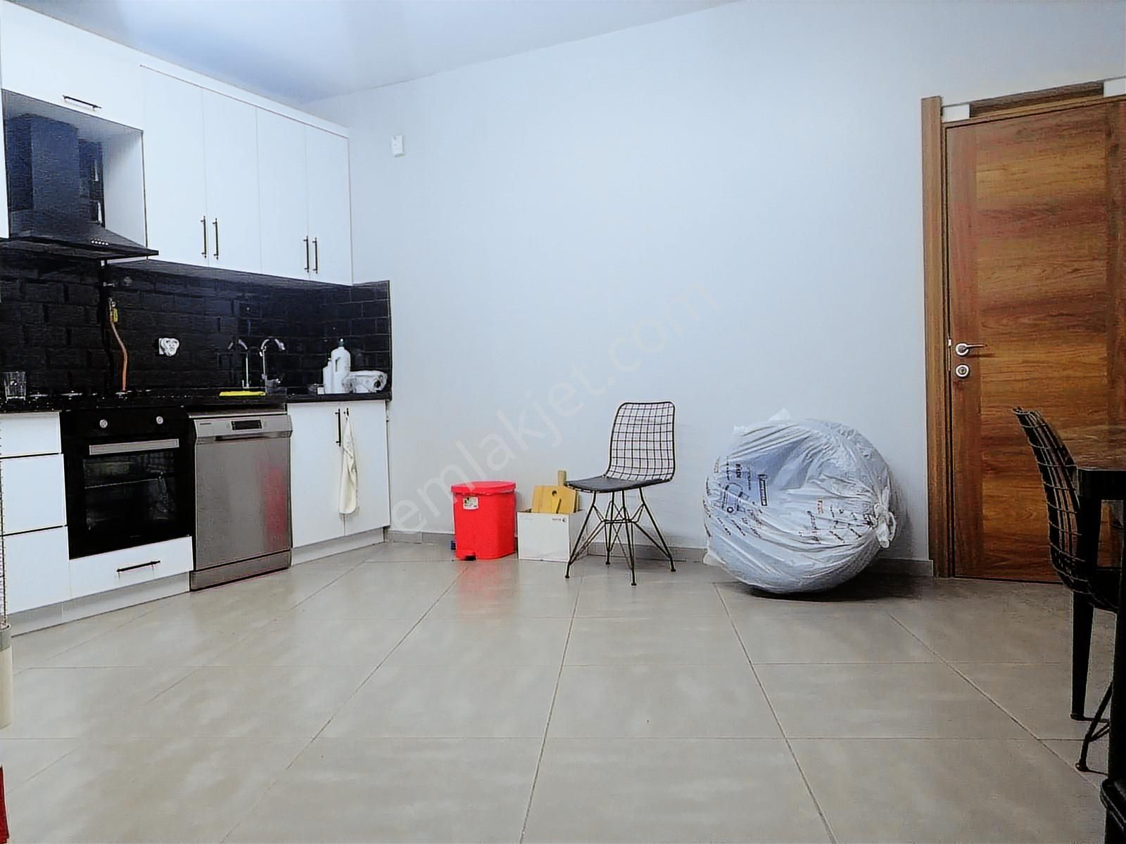 Yakupluda Cadde Üzeri Tabela Degeri Yüksek Kiralık İş Yeri - Görsel 13