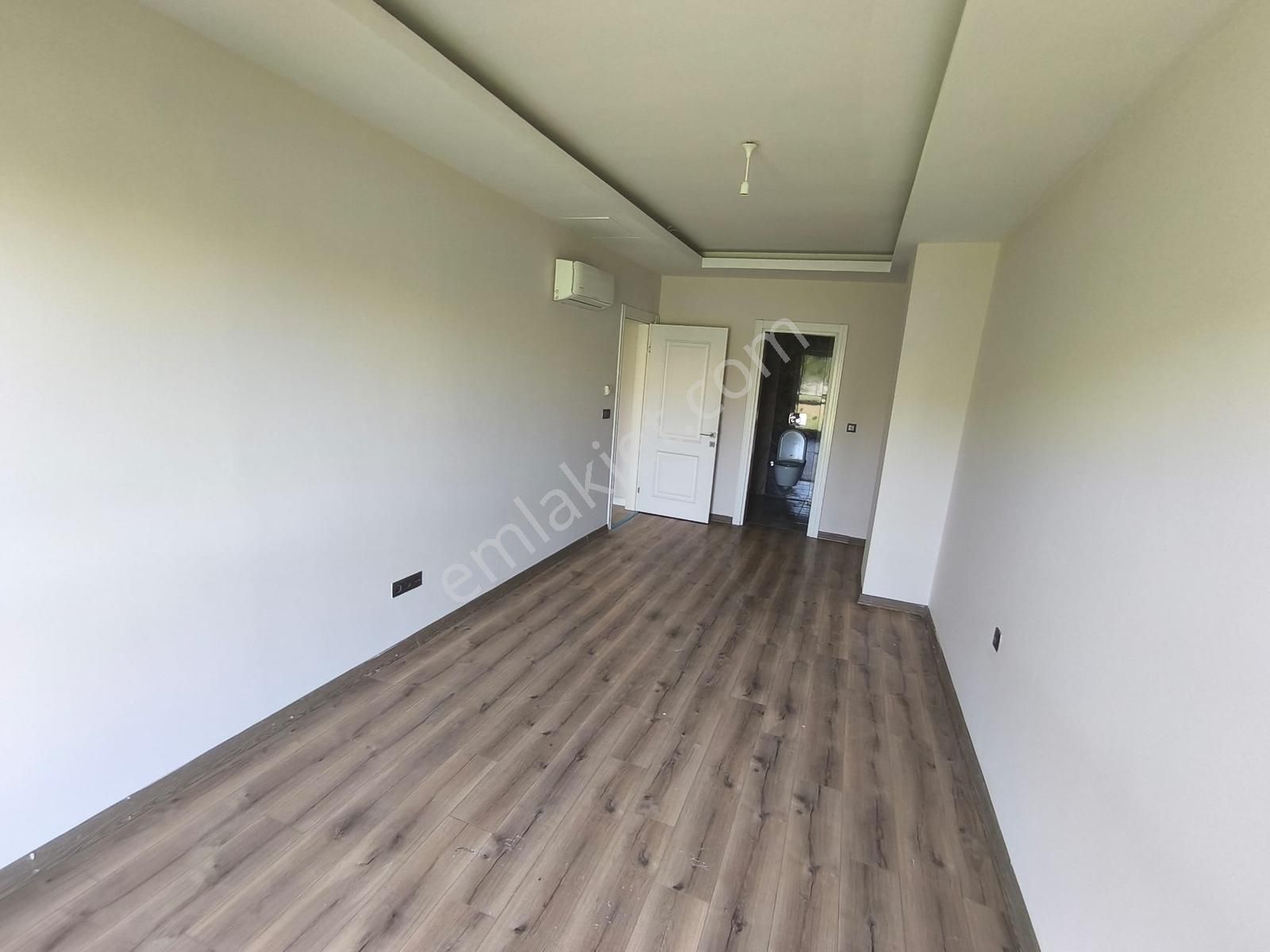 Büyükçekmece Pınartepe Mah 121m2 2+1 Kiralık Boş Daire - Görsel 3