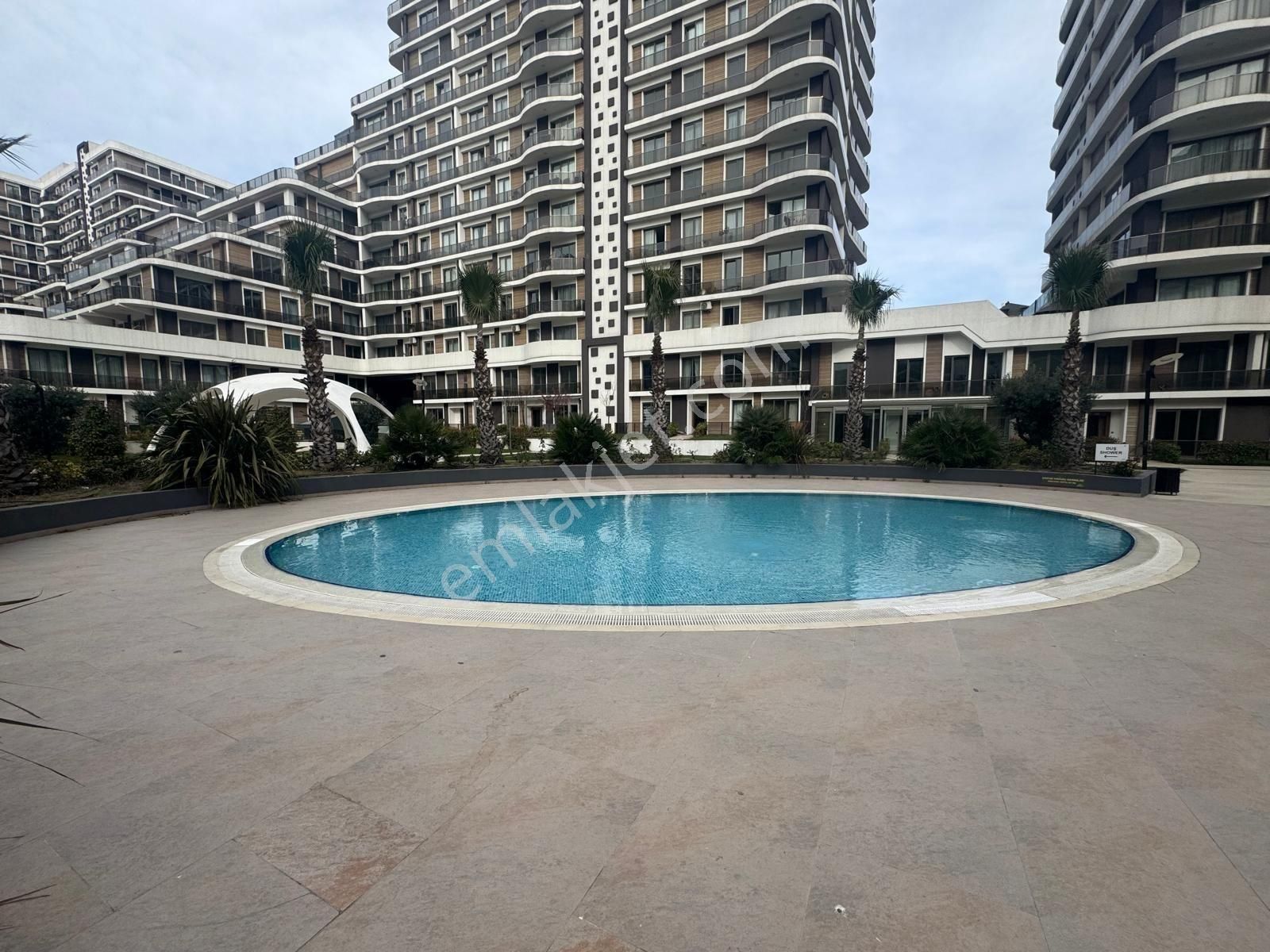 Beylikdüzü Demır Country'de 3+1 Deniz Manzaralı Teraslı Satılık - Görsel 3