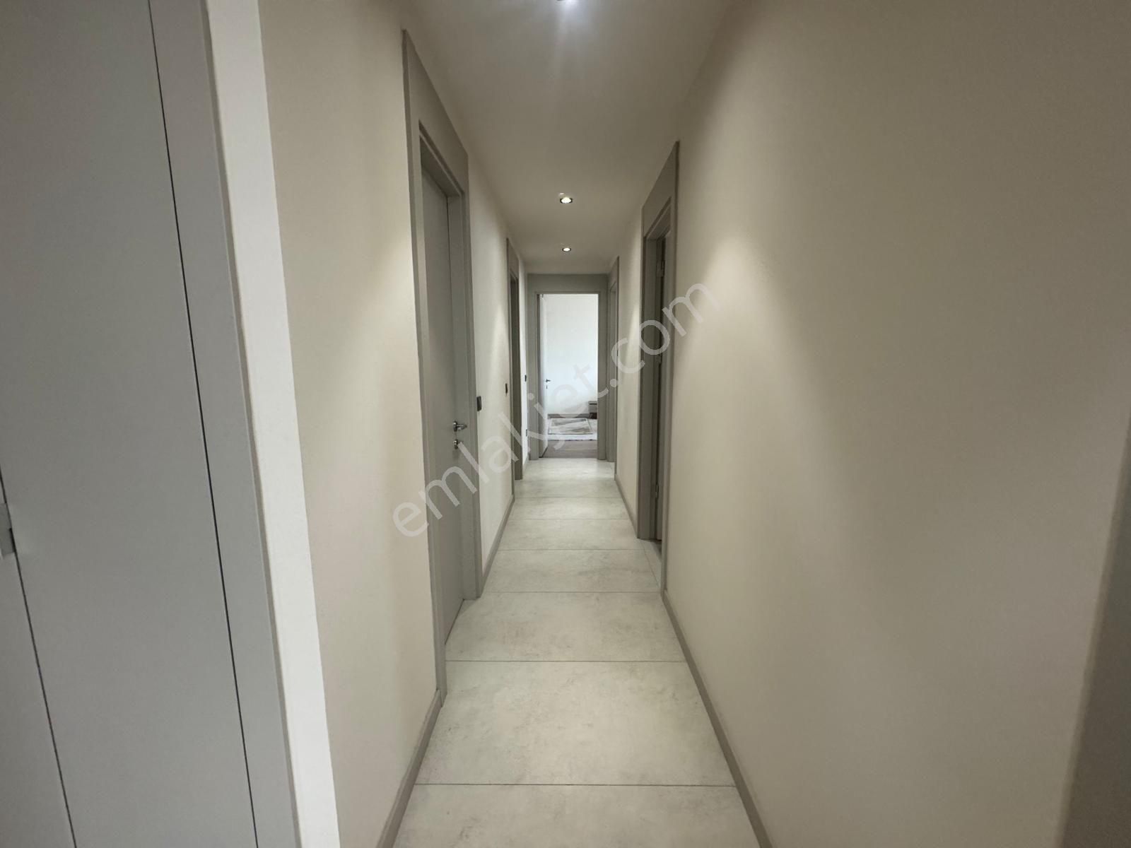 Beylikdüzü Demır Country'de 3+1 Deniz Manzaralı Teraslı Satılık - Görsel 6