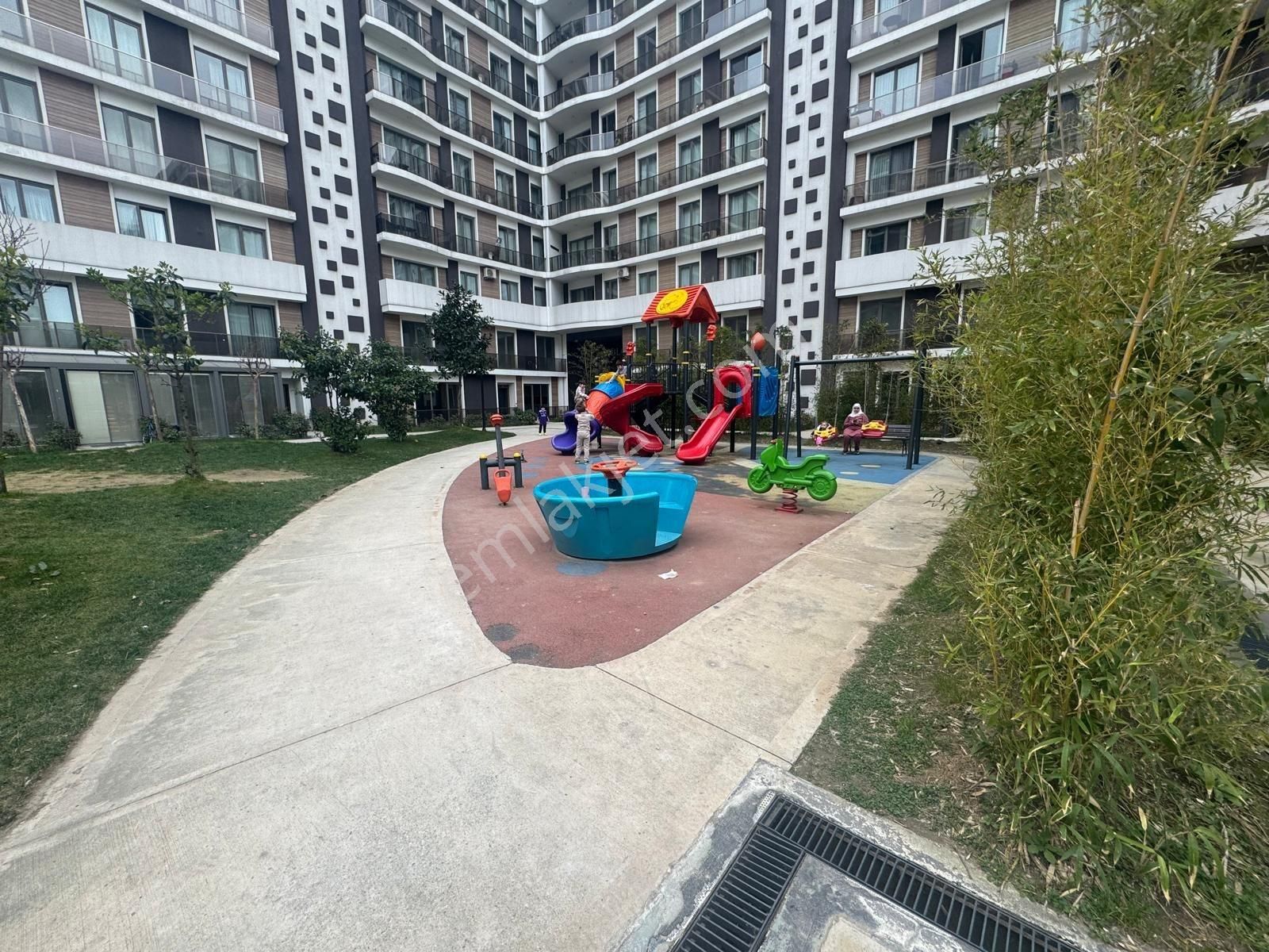 Beylikdüzü Demır Country'de 3+1 Deniz Manzaralı Teraslı Satılık - Görsel 4