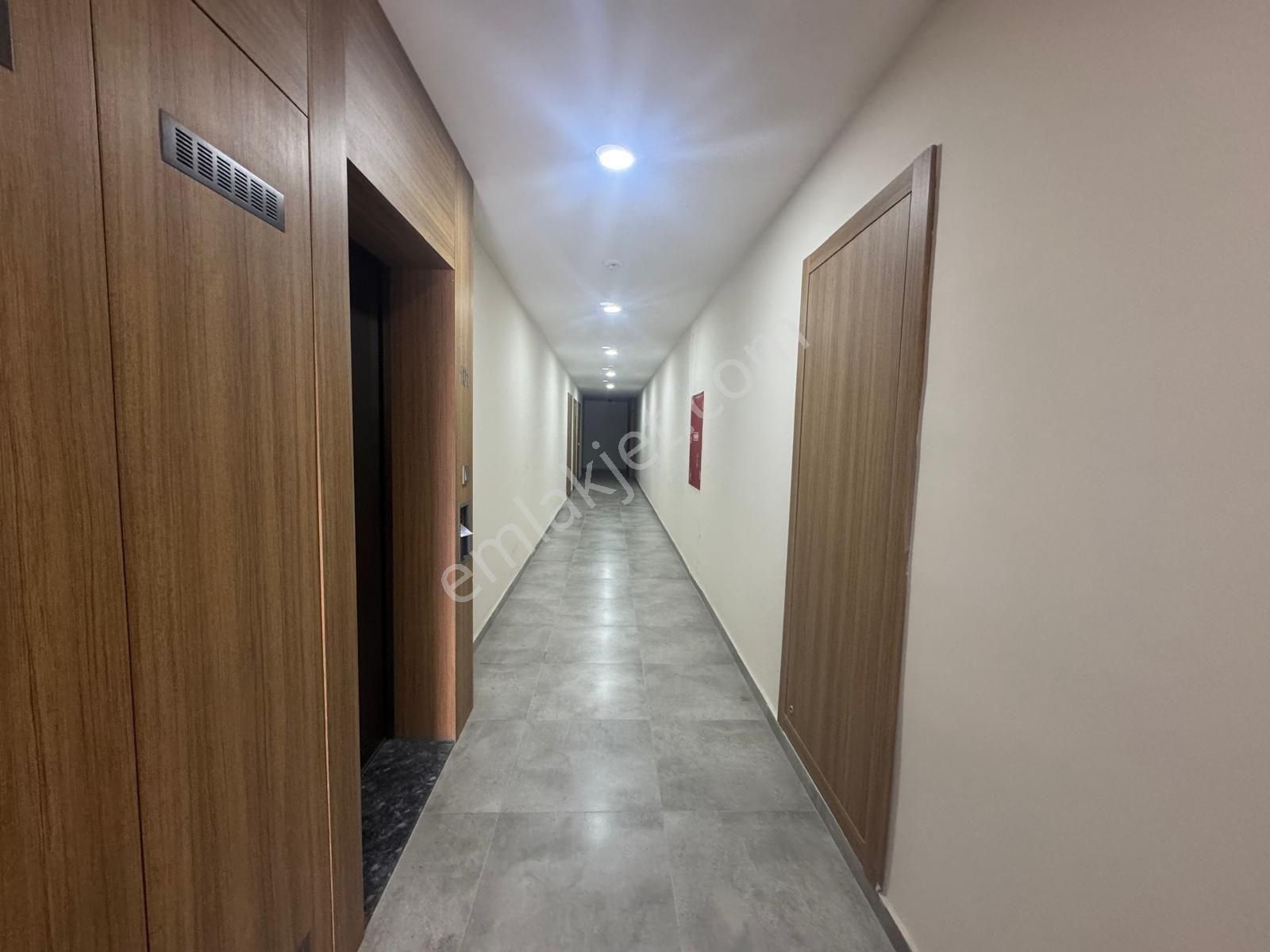 Beylikdüzü Demır Country'de 3+1 Deniz Manzaralı Teraslı Satılık - Görsel 15