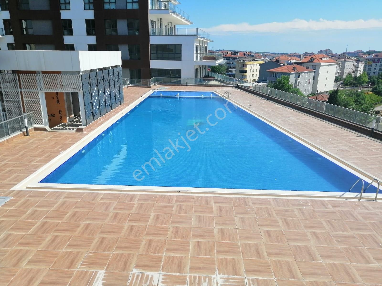 Büyükçekmece Pınartepe Mah 1coastal Cıty Eşyalı 1+1kiralık Daire - Görsel 21