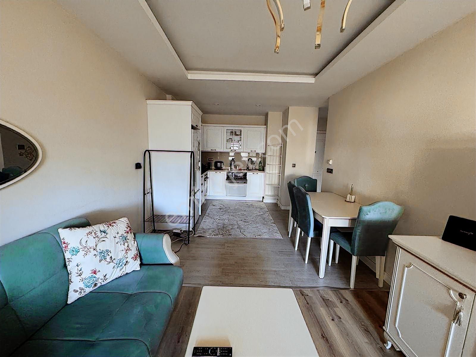 Büyükçekmece Pınartepe Mah 1coastal Cıty Eşyalı 1+1kiralık Daire