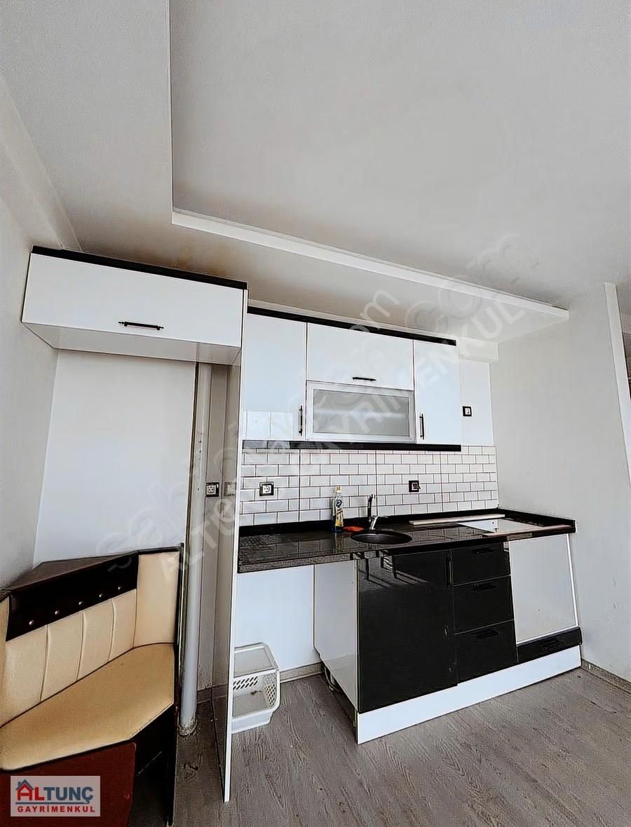 Altunç'dan Valiliğe Yakın 2+1 Kiralık Daire - Görsel 4