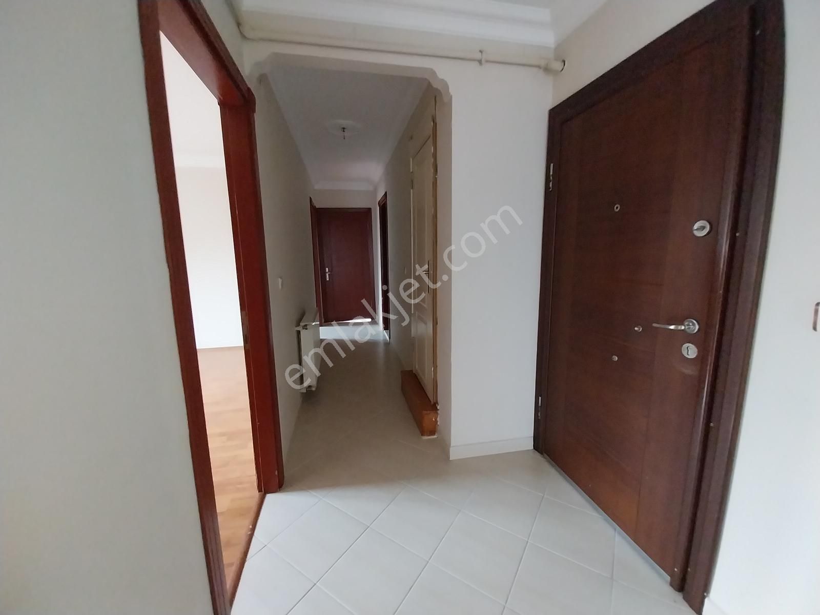 Elalmış Caddesine Üçüncü Binada Site Özellikli Teraslı Fırsat - Görsel 22