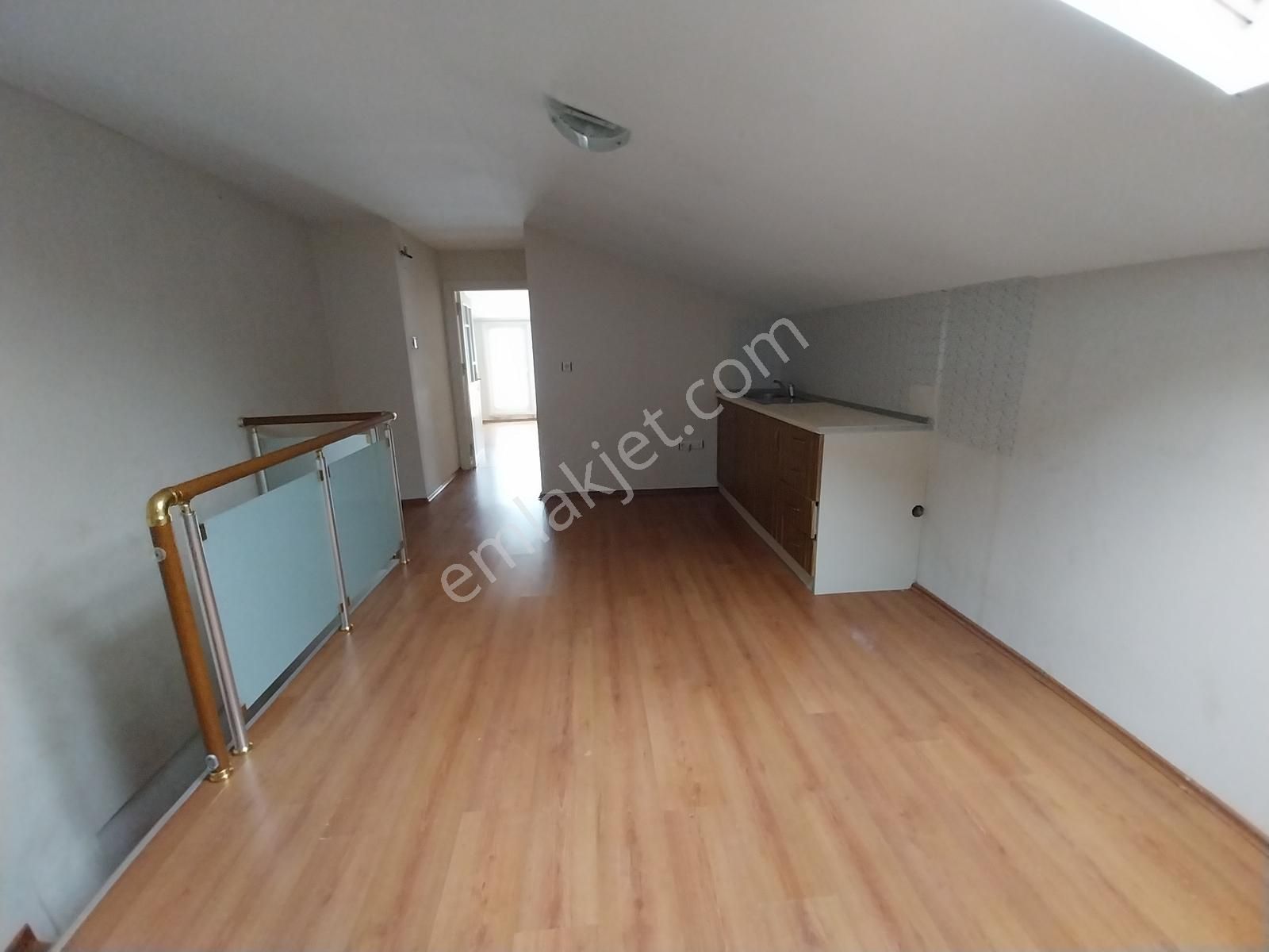 Elalmış Caddesine Üçüncü Binada Site Özellikli Teraslı Fırsat - Görsel 26