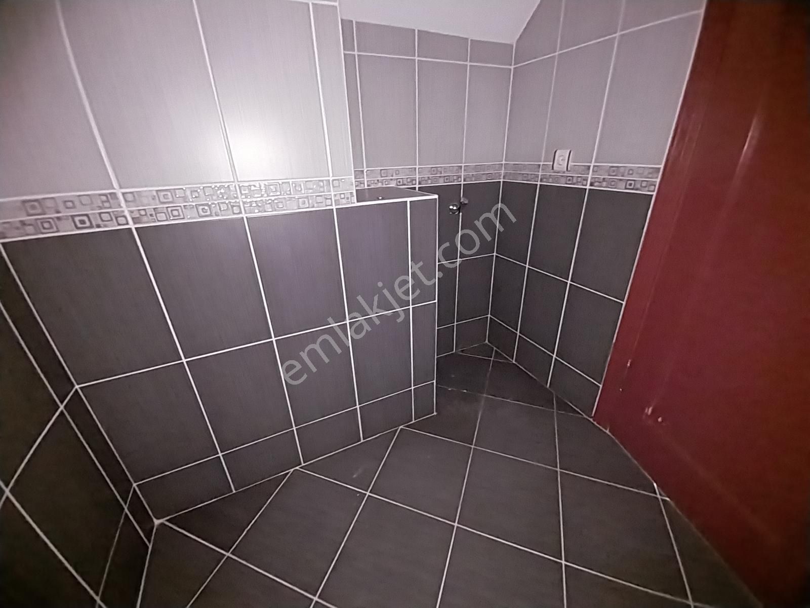 Elalmış Caddesine Üçüncü Binada Site Özellikli Teraslı Fırsat - Görsel 21