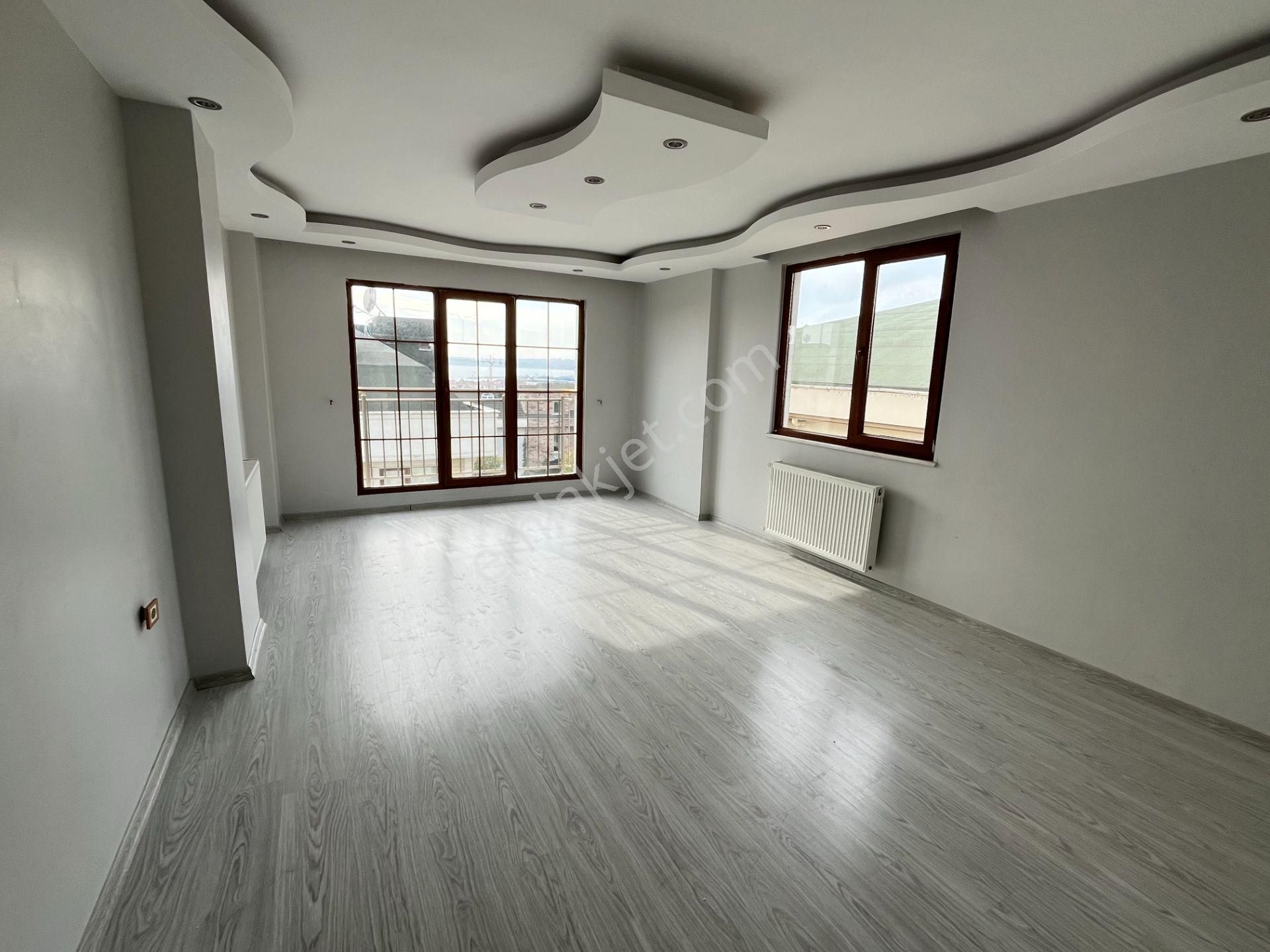 Büyükçekmece Fatih Mah Yeni Binada Lüks Manzaralı Temiz 3+1 Kiralık Daire