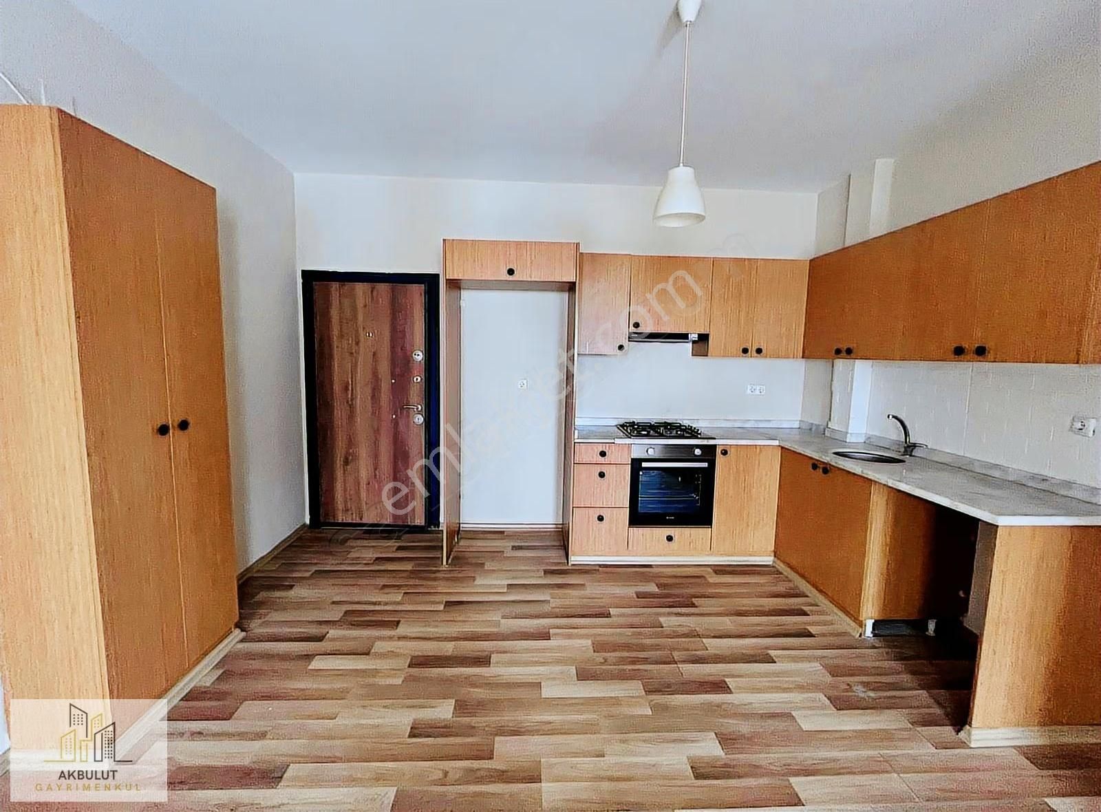 Adana Sarıçam Çarkıparede Stadyum Karşısı 2+1 Kiralık Daire