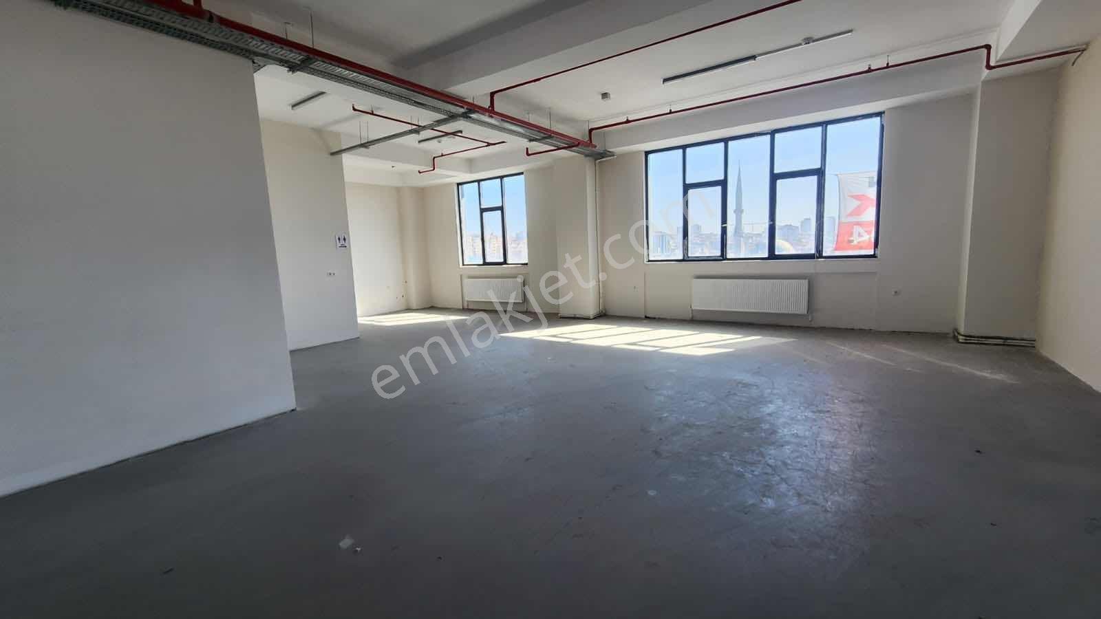 Sulyapıdan 700 M2 İş Yeri Ofise Uygun Plaza Katı - Görsel 18