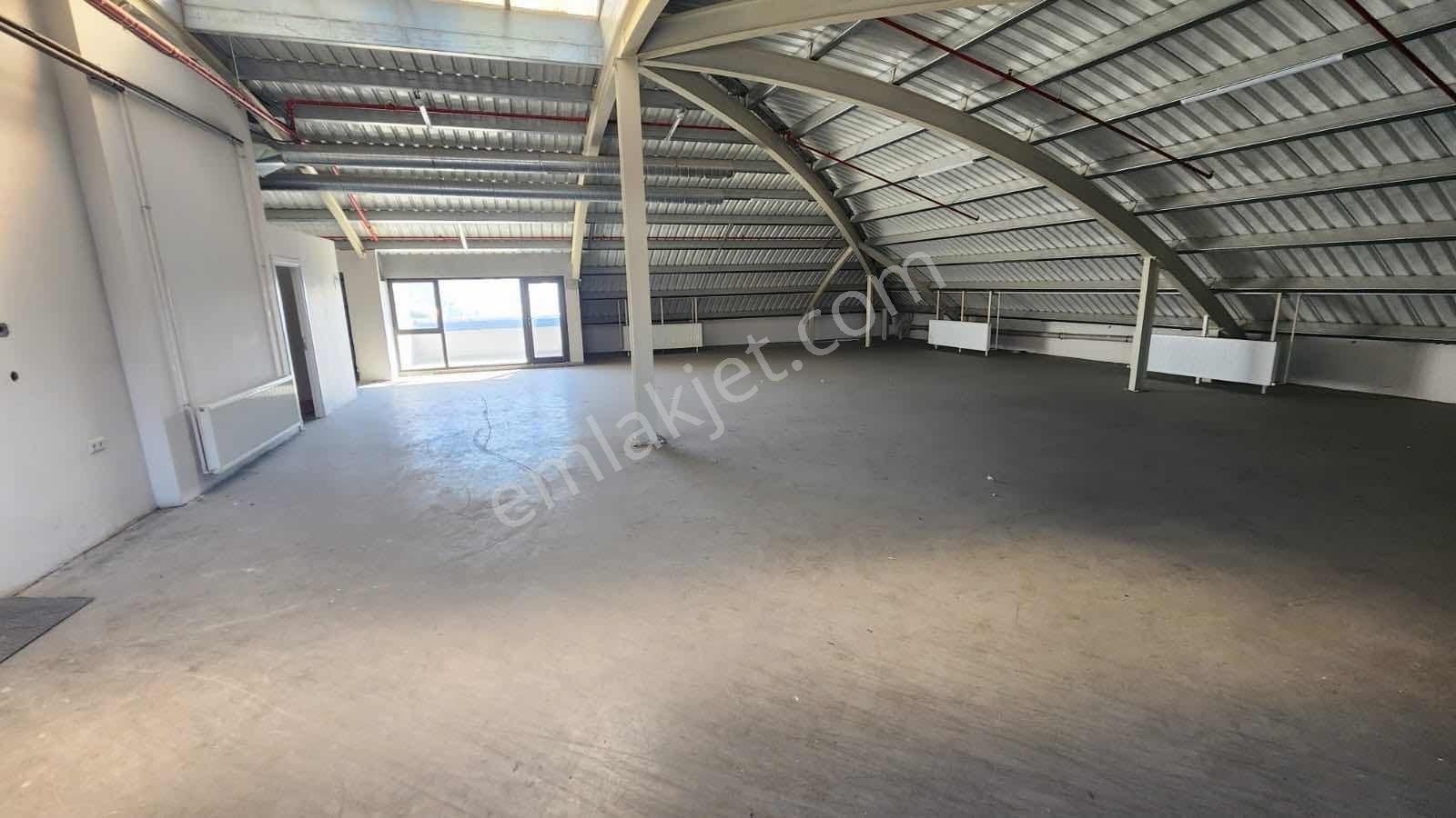 Sulyapıdan 700 M2 İş Yeri Ofise Uygun Plaza Katı - Görsel 3