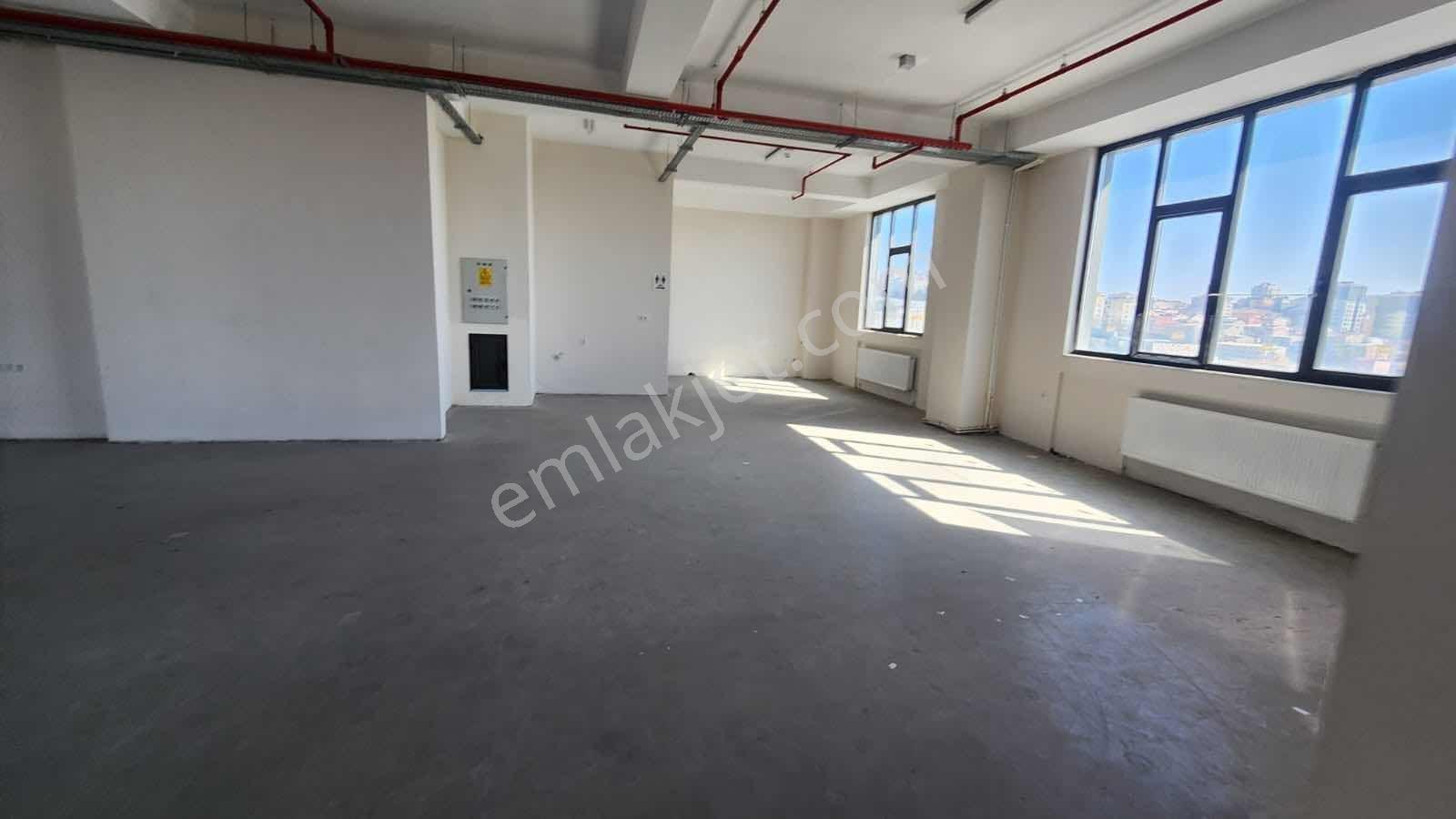 Sulyapıdan 700 M2 İş Yeri Ofise Uygun Plaza Katı - Görsel 4