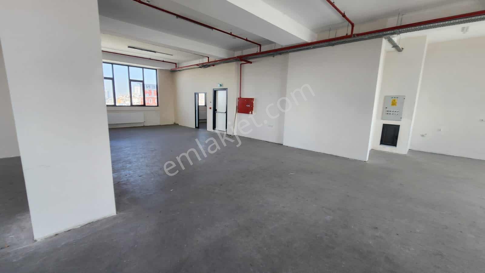 Sulyapıdan 700 M2 İş Yeri Ofise Uygun Plaza Katı - Görsel 6
