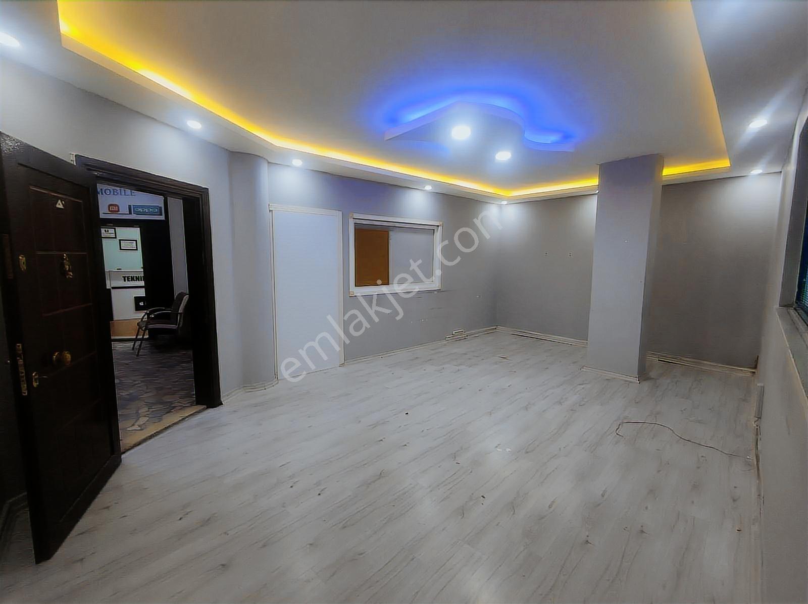 Enes Malik Toraman'dan Güneşli Meydanda Kiralık Ofis - Görsel 9