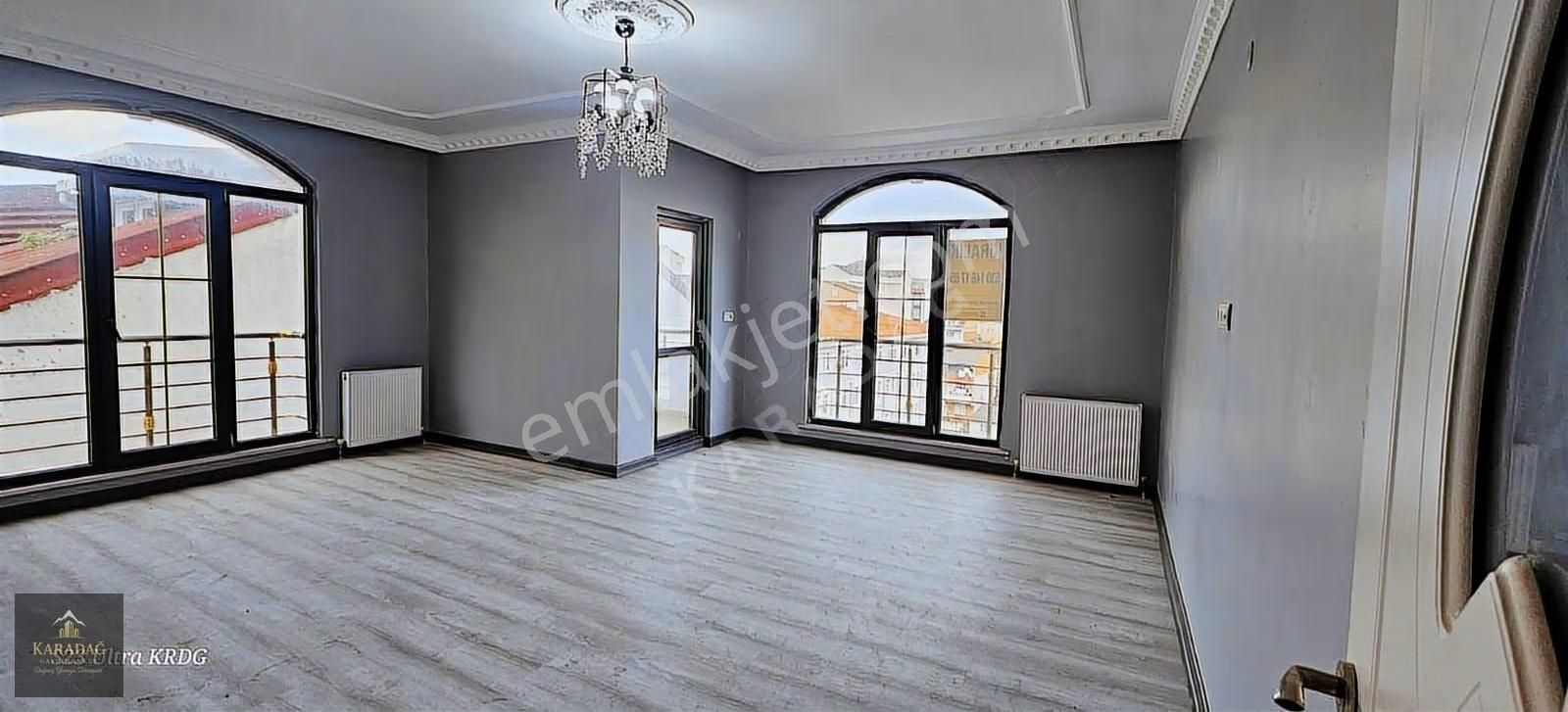 Arnavutköy İslambey Mahallesi 2+1 - 110m² Satılık - Görsel 3