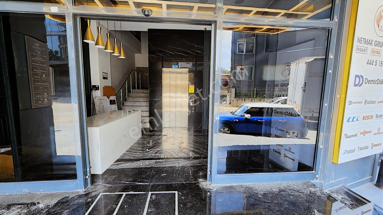 Sulyapıdan Vip Plazada 450 M2 Hazır Ofisli Kiralik İş Yeri - Görsel 20