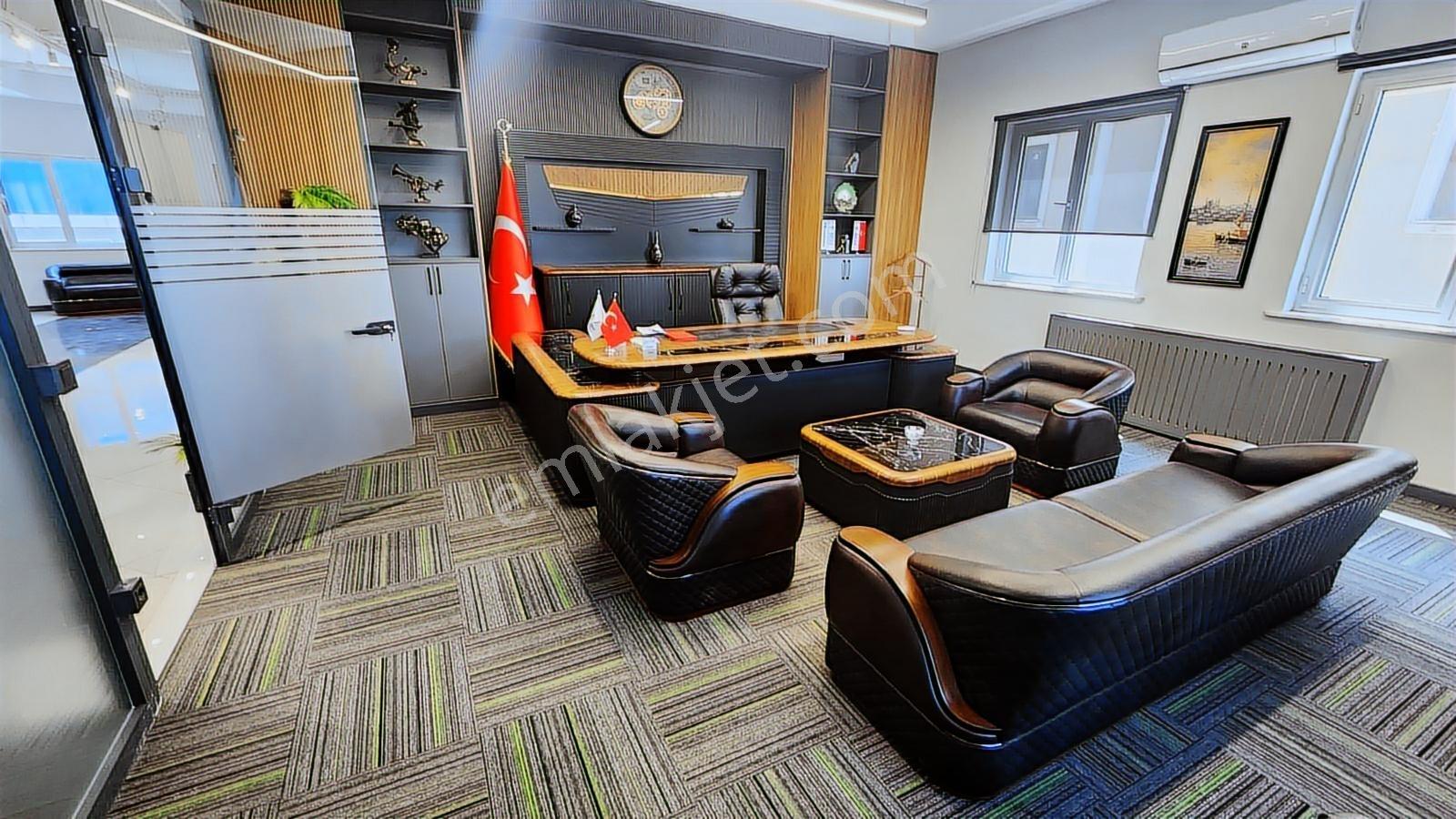 Sulyapıdan Vip Plazada 450 M2 Hazır Ofisli Kiralik İş Yeri - Görsel 17