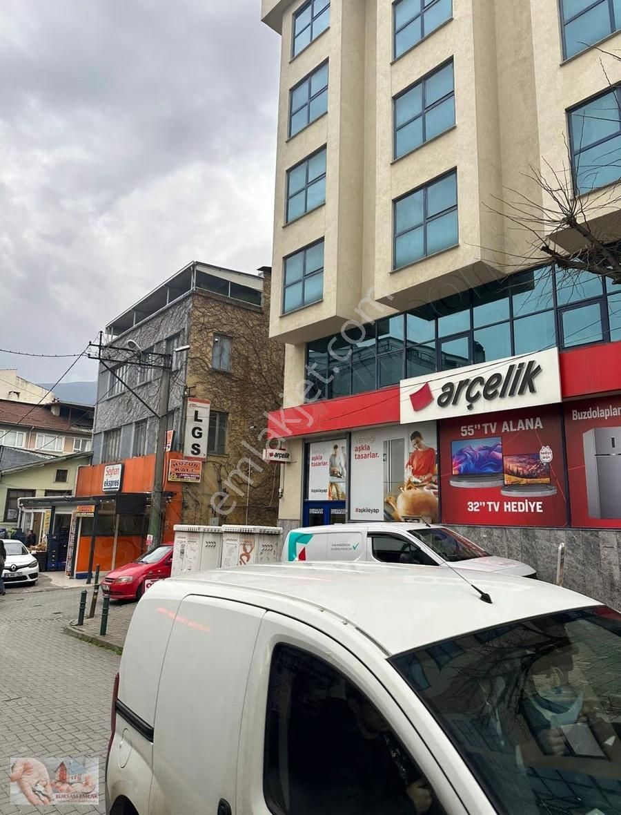 Heykel'de Satılık 900m² 2 Katlı Dükkan & Otopark Alanı