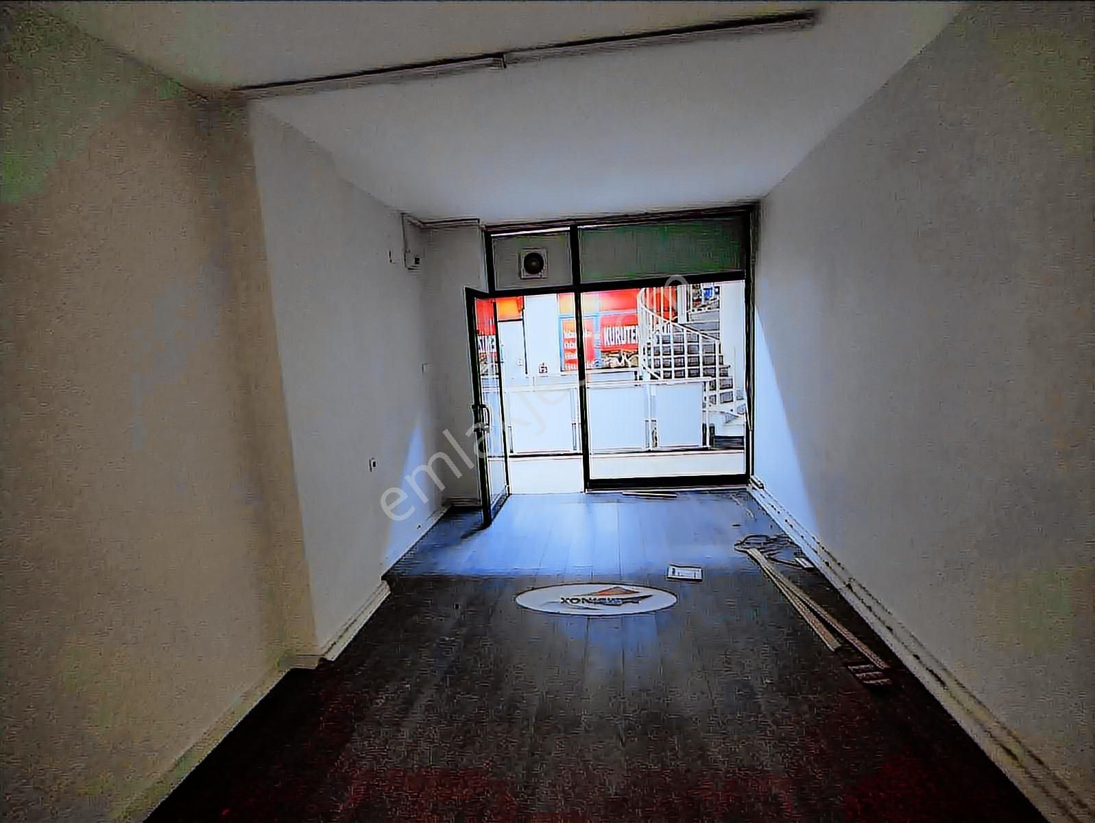 Sulyapıdan Güneşli Meydanda Zemin Katta Kiralık Dükkan Ofis - Görsel 9