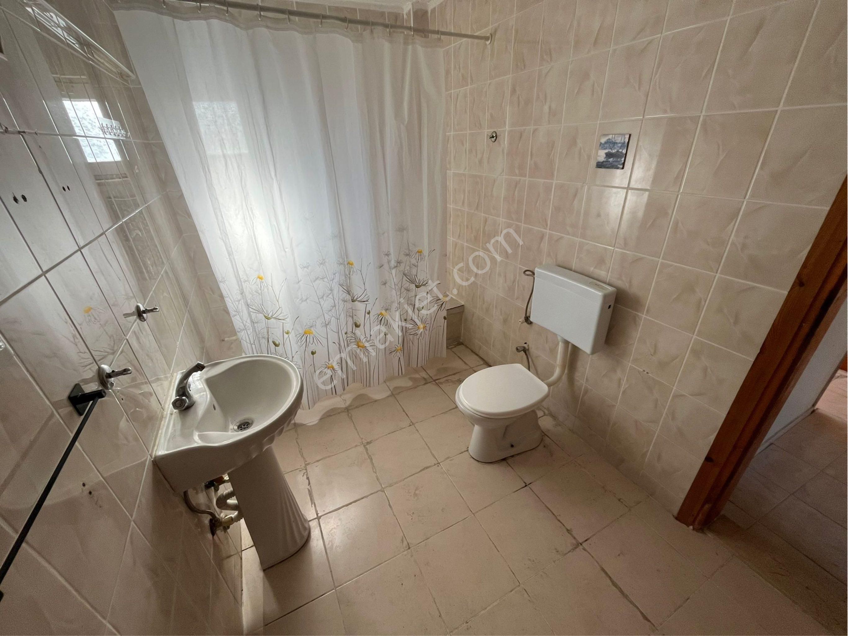 Kuşadası İkiçeşmelikte Kapalı Mutfak Deni Manzaralı 2 Artı 1 Daire - Görsel 2