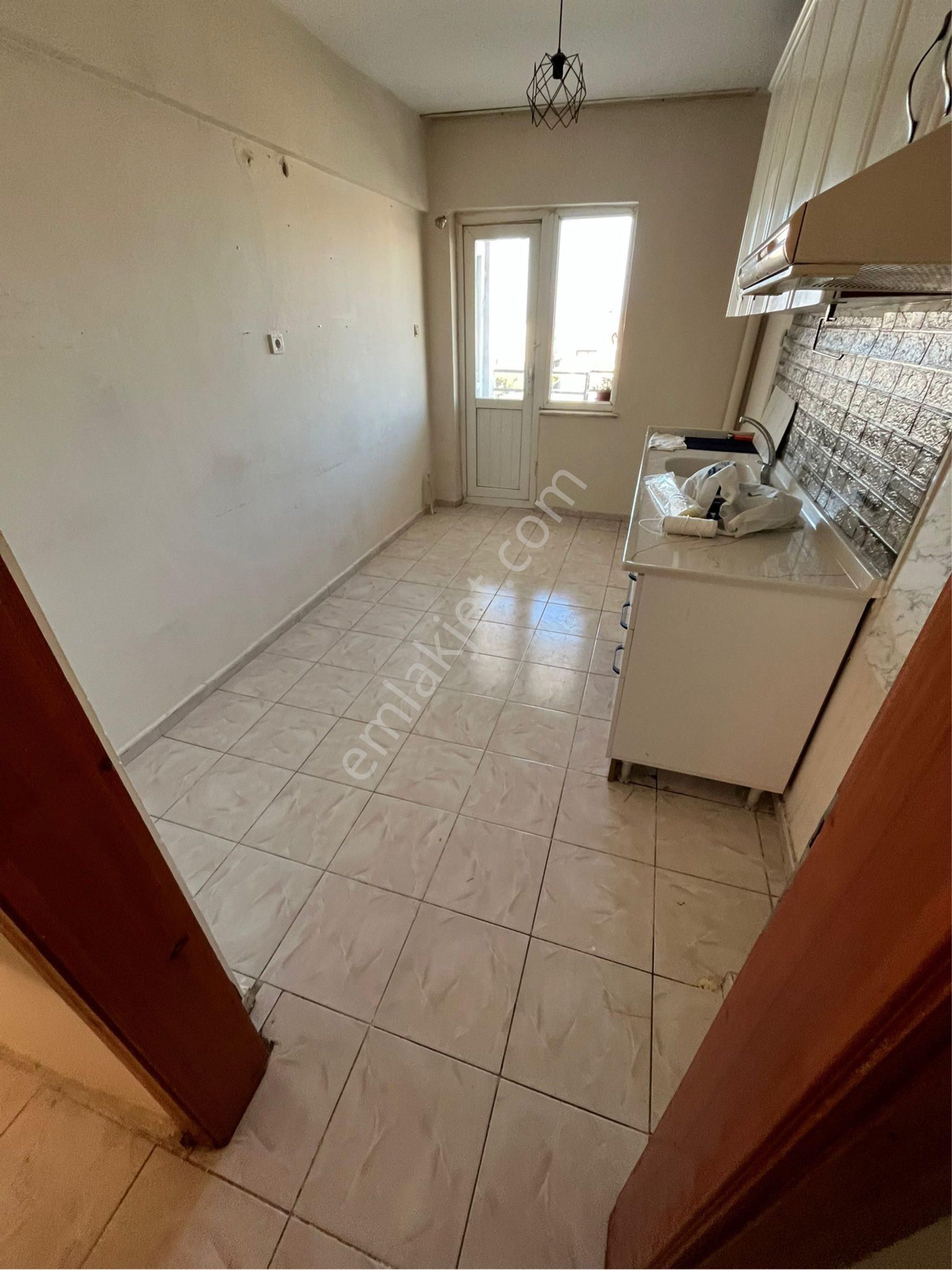 Kuşadası İkiçeşmelikte Kapalı Mutfak Deni Manzaralı 2 Artı 1 Daire - Görsel 17