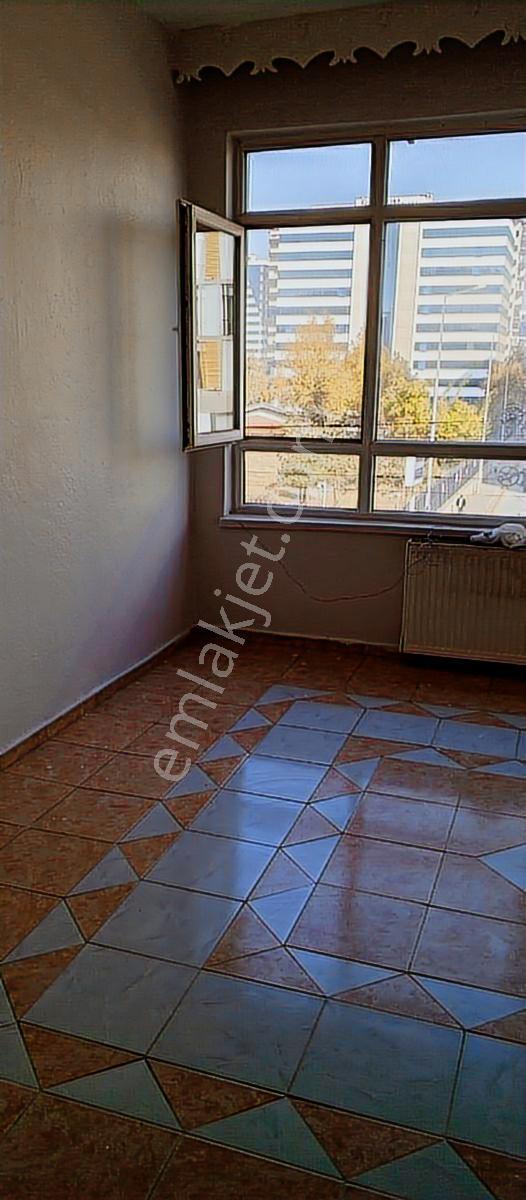 Mazaka Cıty'den Osman Kavuncu Blv Üzerinde Kiralık 2+1 Ofis - Görsel 5
