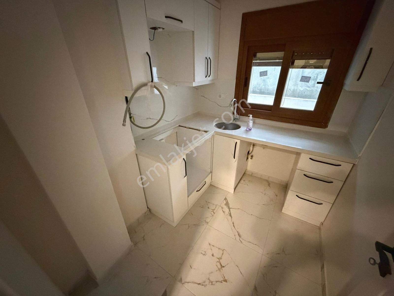 █ Konfor █ İdealtepe Metro'da, Sıfır, Bahçeli Ayrı Mutfak 1+1 - Görsel 15