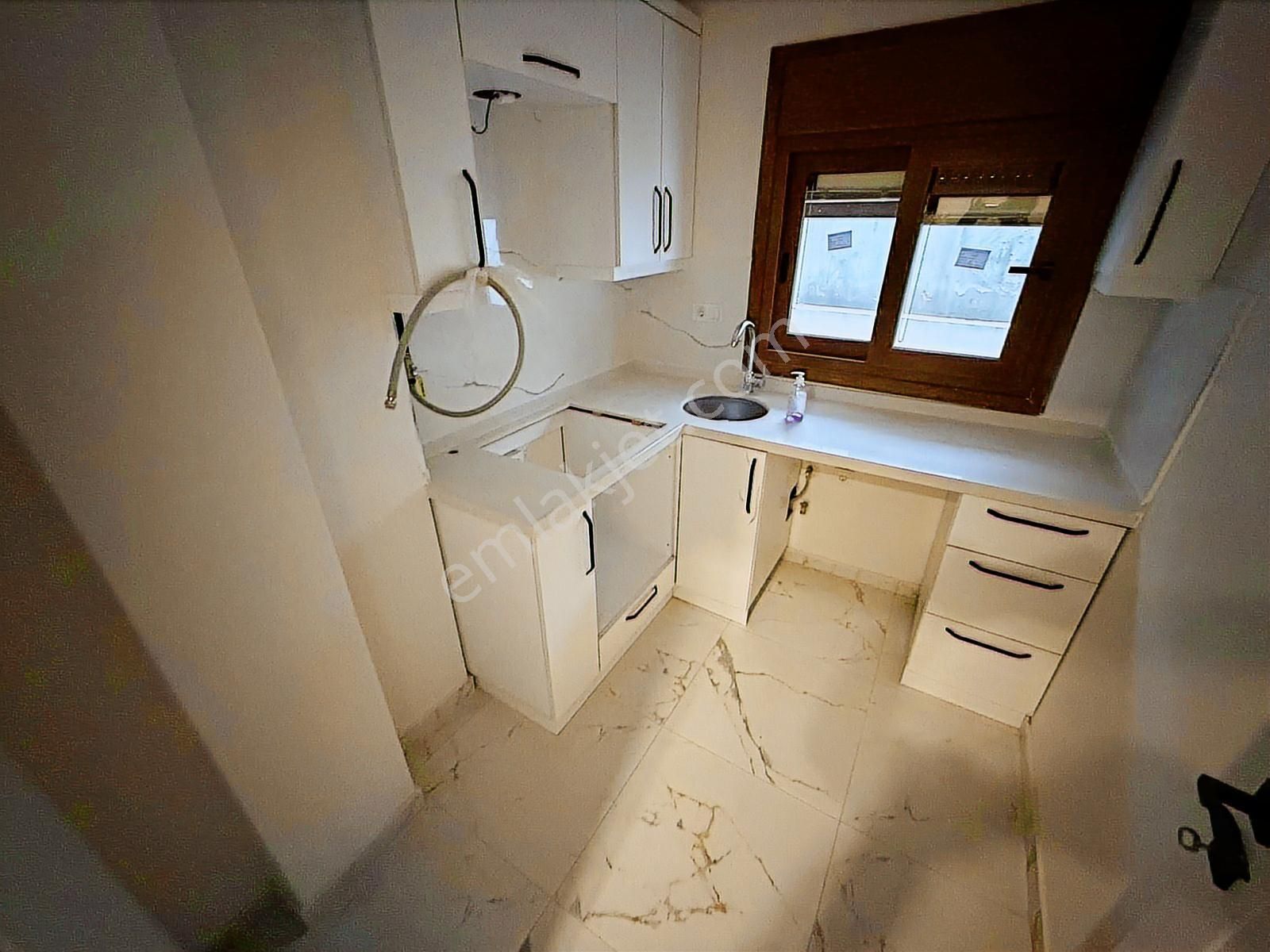 █ Konfor █ İdealtepe Metro'da, Sıfır, Bahçeli Ayrı Mutfak 1+1 - Görsel 14