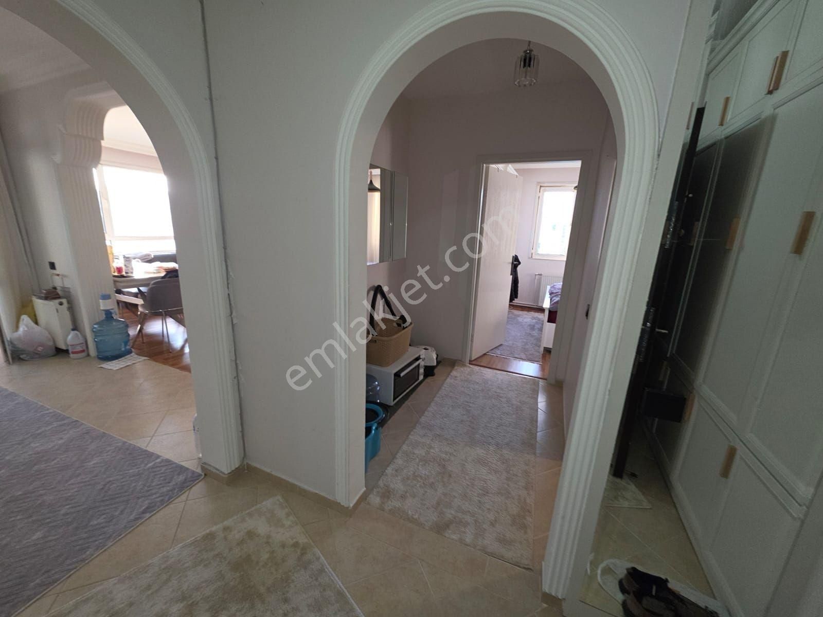 Yenikent Göl Sitesi' Nde Satılık (1+1) Sıfır Eşyalı Daire - Görsel 2