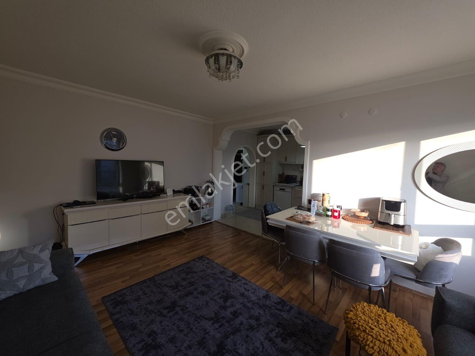 Yenikent Göl Sitesi' Nde Satılık (1+1) Sıfır Eşyalı Daire - Görsel 24