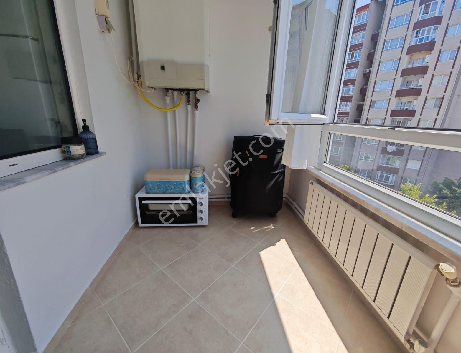 Yenikent Göl Sitesi' Nde Satılık (1+1) Sıfır Eşyalı Daire - Görsel 6