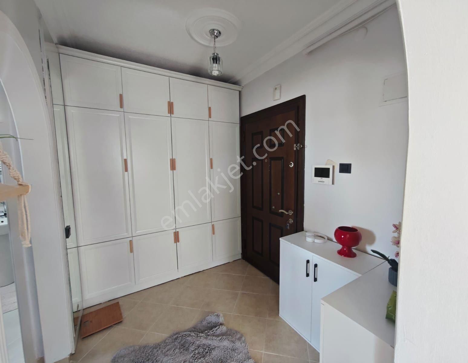 Yenikent Göl Sitesi' Nde Satılık (1+1) Sıfır Eşyalı Daire - Görsel 18