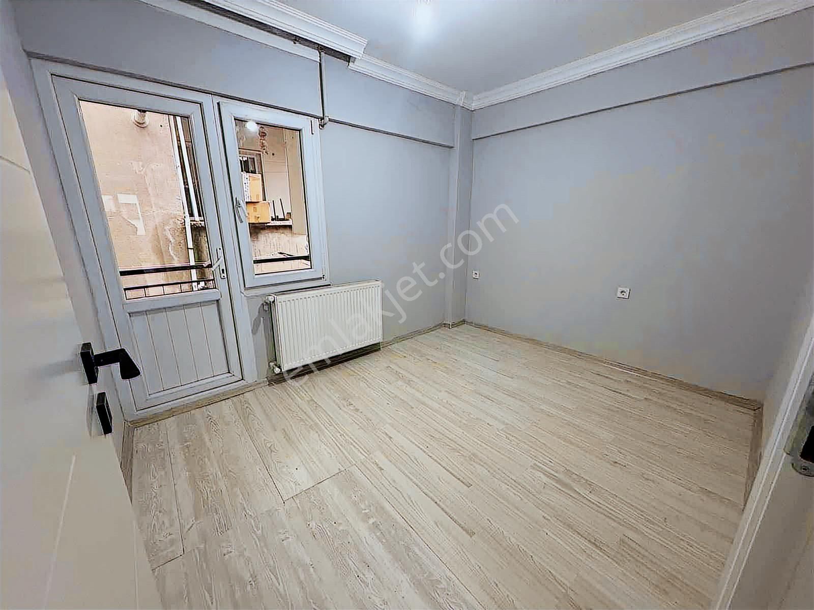 Güneşli Mahallesi İzmir Park Avm Nin Arkası 2+1 Çift Cepheli - Görsel 7