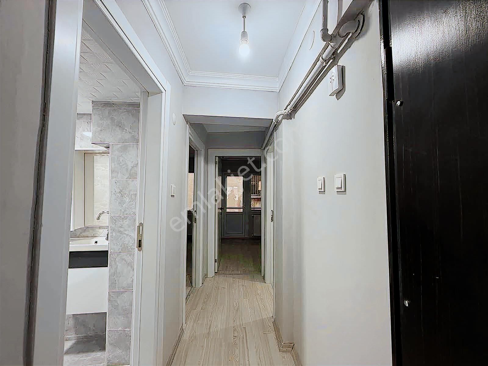 Güneşli Mahallesi İzmir Park Avm Nin Arkası 2+1 Çift Cepheli