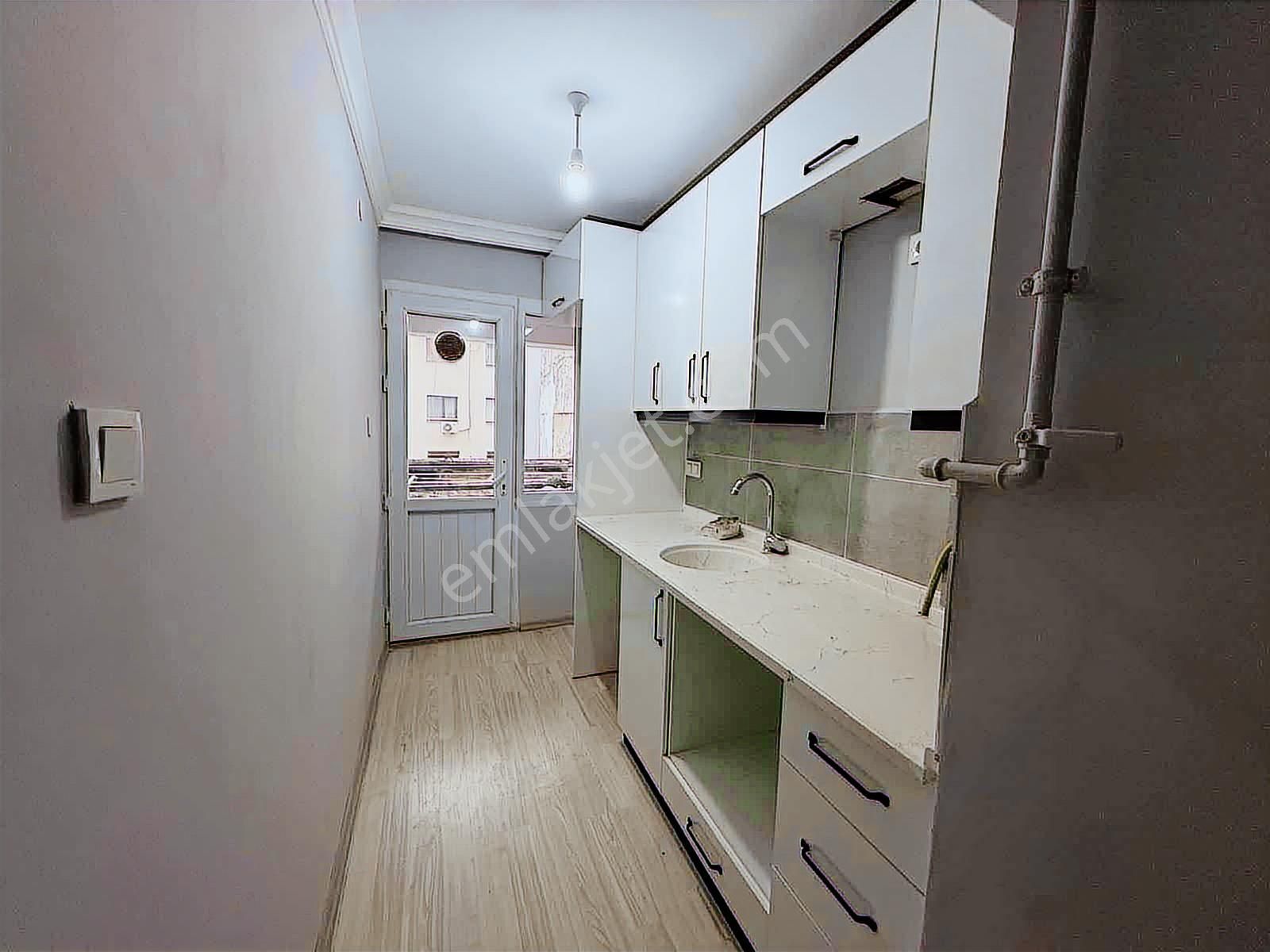 Güneşli Mahallesi İzmir Park Avm Nin Arkası 2+1 Çift Cepheli - Görsel 16