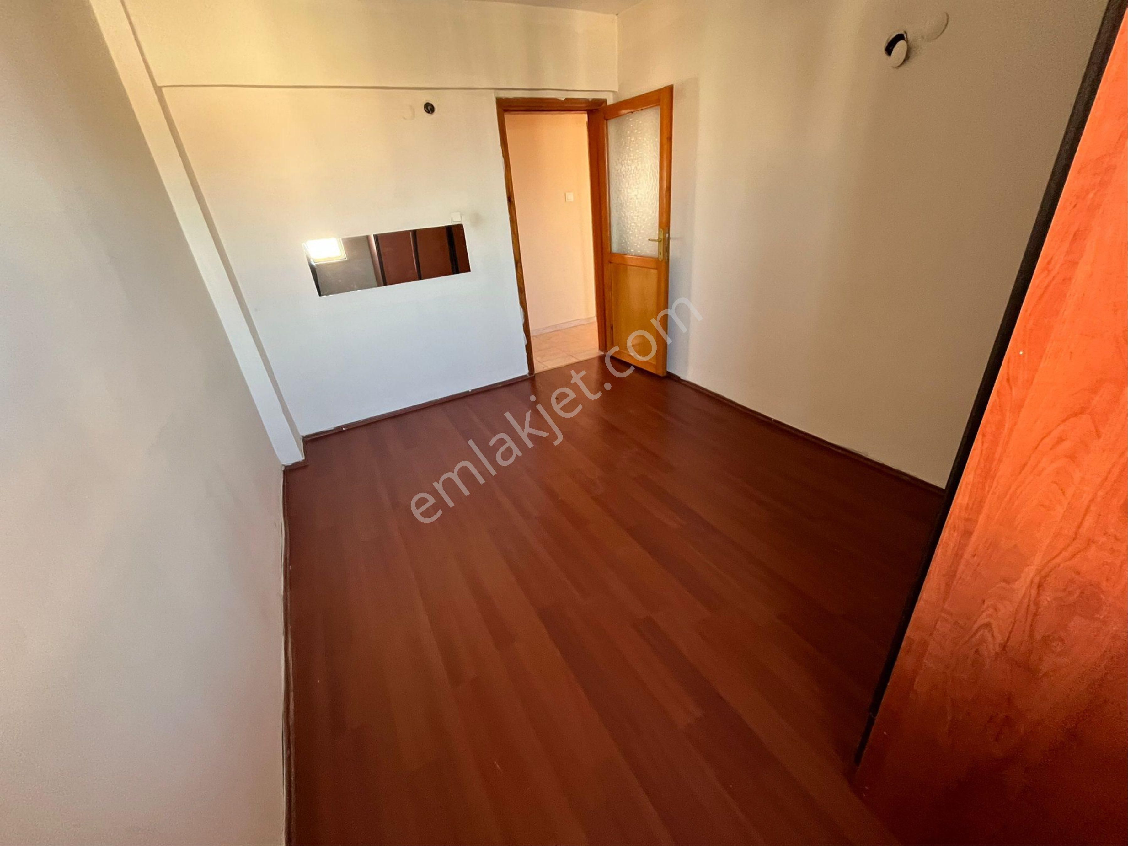 Kuşadası İkiçeşmelikte Deniz Manzaralı Kapalı Mutfak 2 Artı 1 Daire - Görsel 11