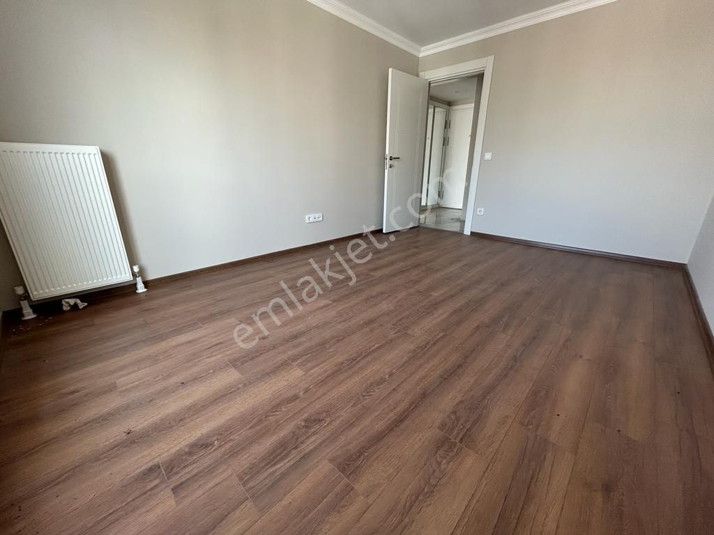 Pendik Edonia Garden 1+1 Site İçine Bakan Havuz Cepheli Daire ! - Görsel 9