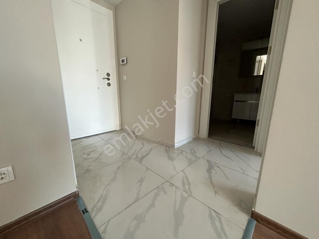 Pendik Edonia Garden 1+1 Site İçine Bakan Havuz Cepheli Daire ! - Görsel 12