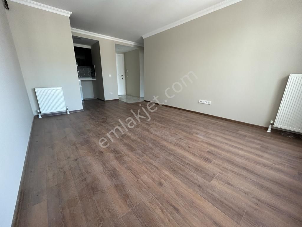 Pendik Edonia Garden 1+1 Site İçine Bakan Havuz Cepheli Daire ! - Görsel 7