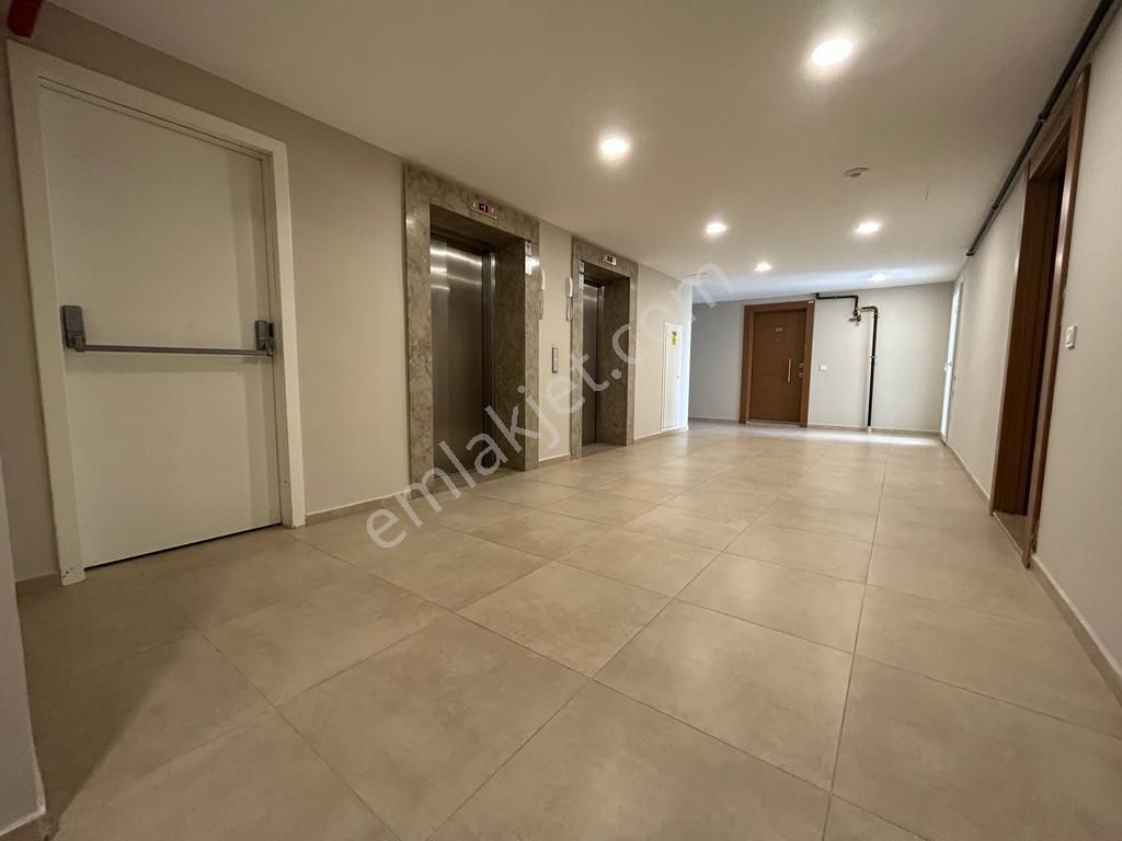 Pendik Edonia Garden 1+1 Site İçine Bakan Havuz Cepheli Daire ! - Görsel 15