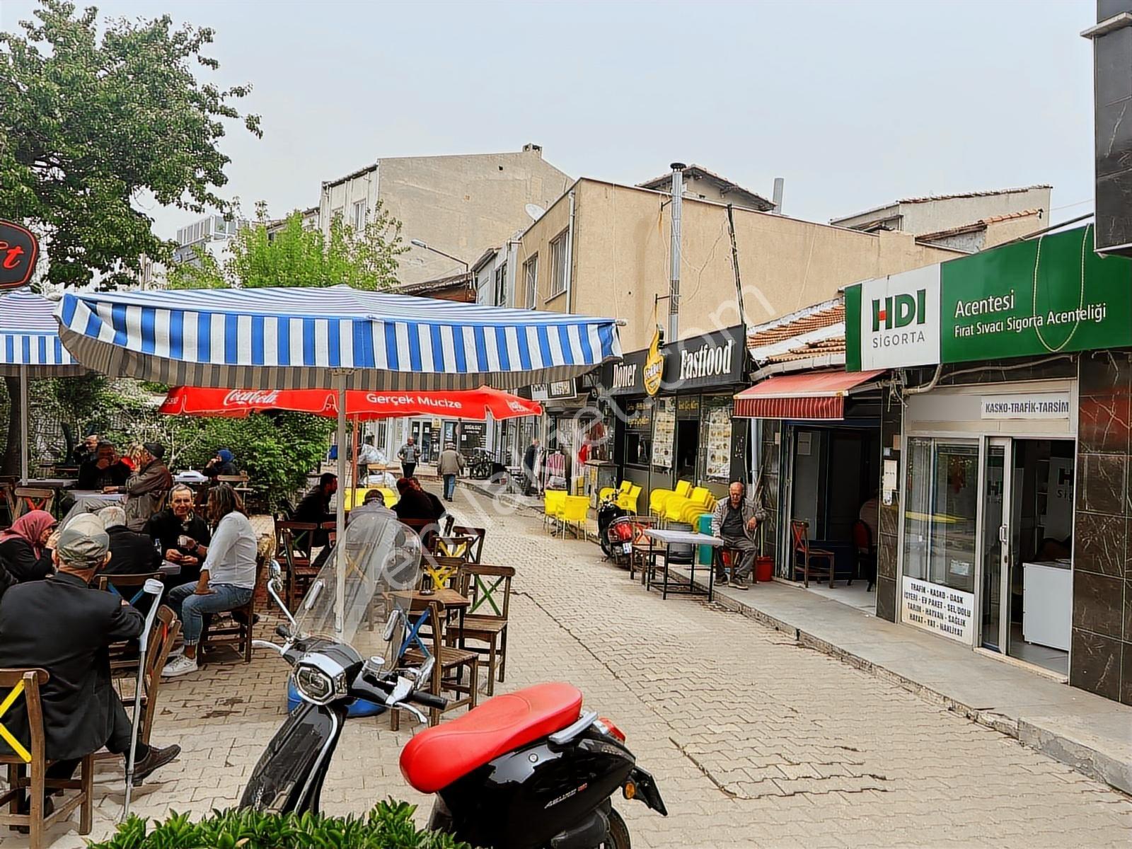 Çarşı Merkezde Yatırımlık Satılık Kiracılı Dükkan - Görsel 5
