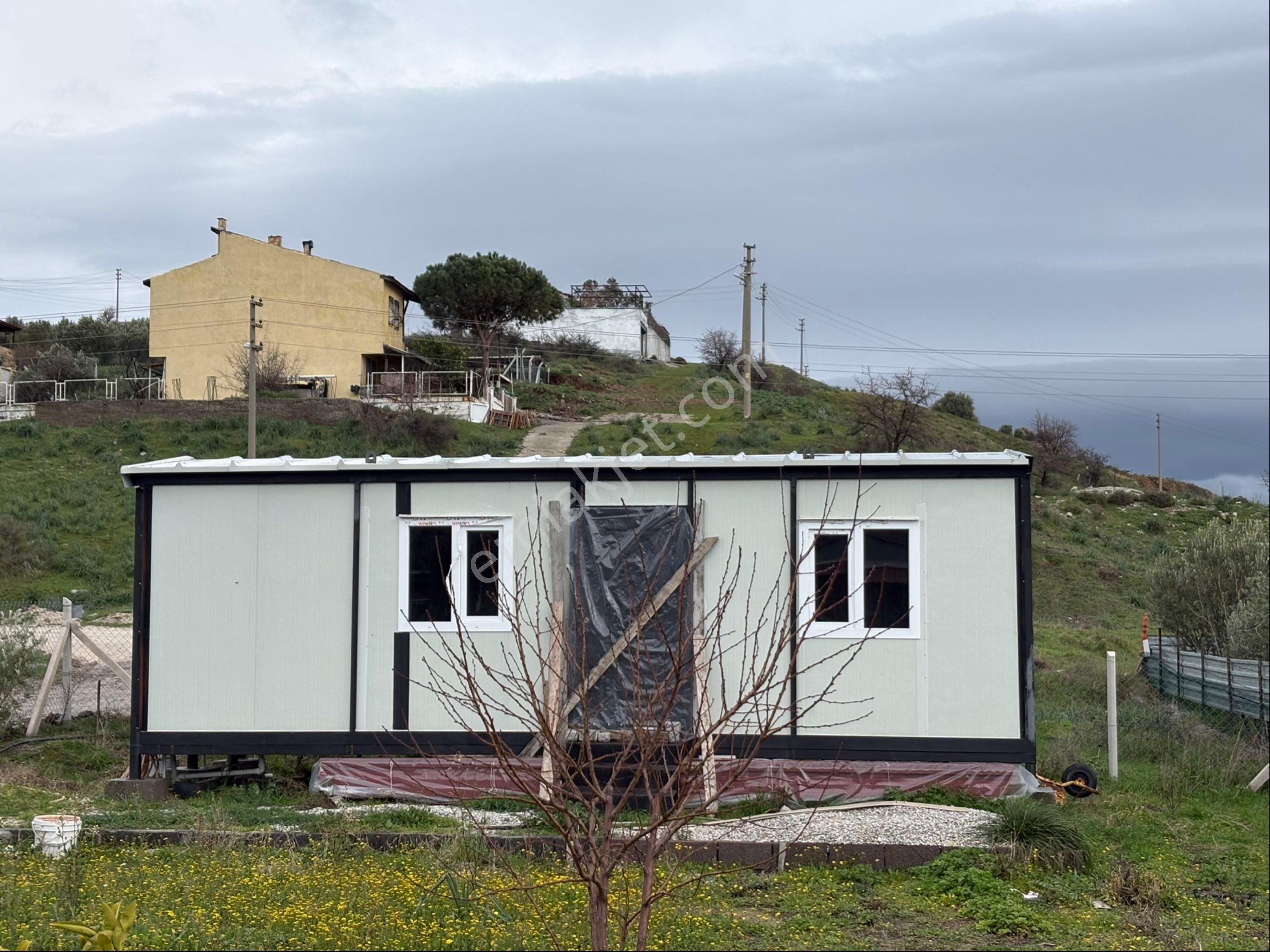 Denize 50 Metre | Kuyulu & Akıllı Sulamalı | Konteynerli Yatırımlık Arsa - Görsel 3