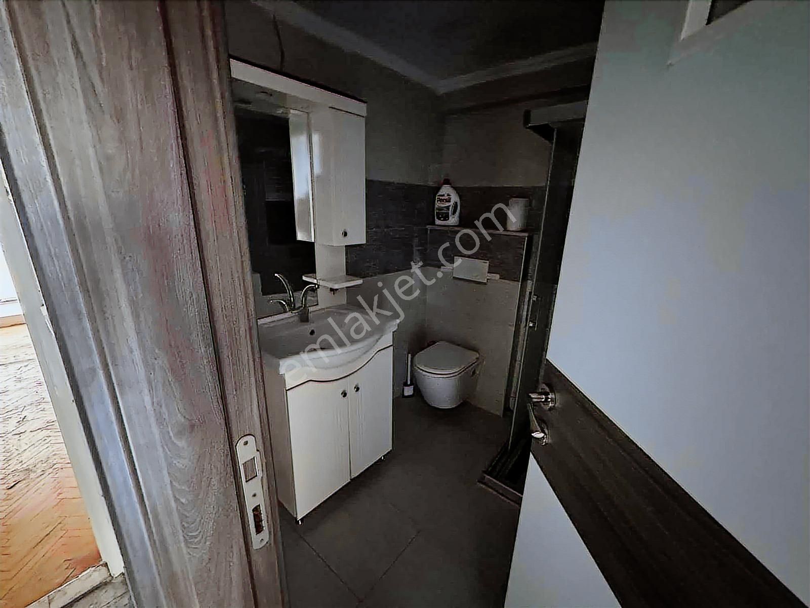 Alsancak Kıbrıs Şehitlerinde 3+1 Daire - Görsel 8