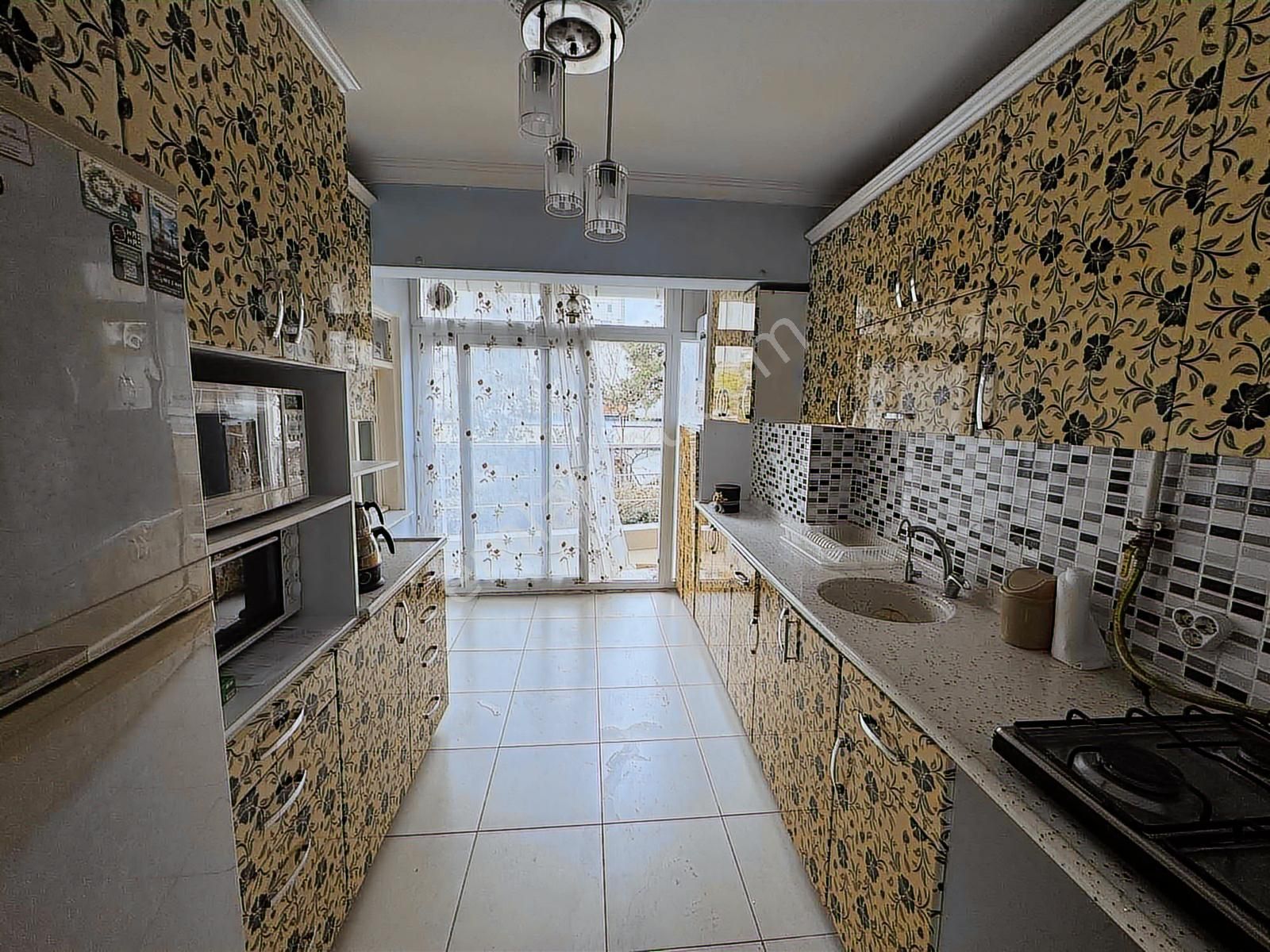 Alsancak Kıbrıs Şehitlerinde 3+1 Daire - Görsel 15