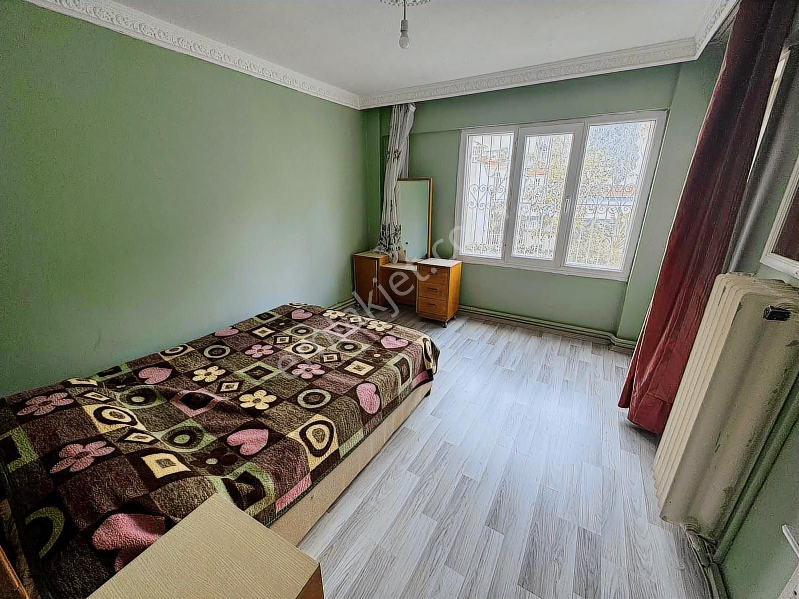 Alsancak Kıbrıs Şehitlerinde 3+1 Daire - Görsel 14