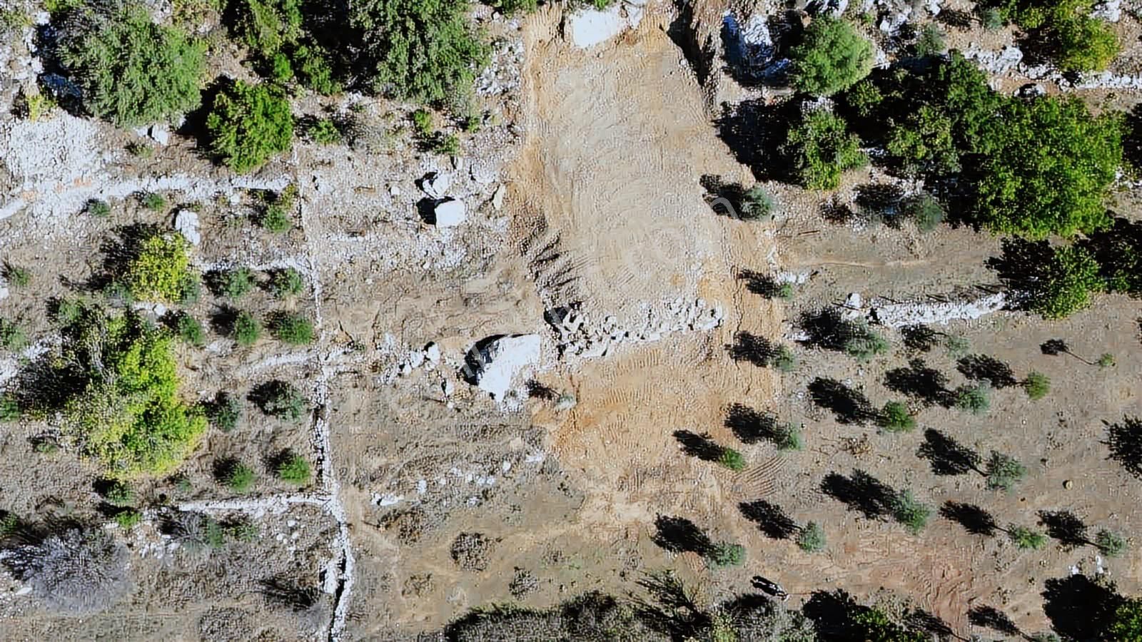 Marvera 'dan Osmaniye Köy İçinde İmarlı Arsa - Görsel 9